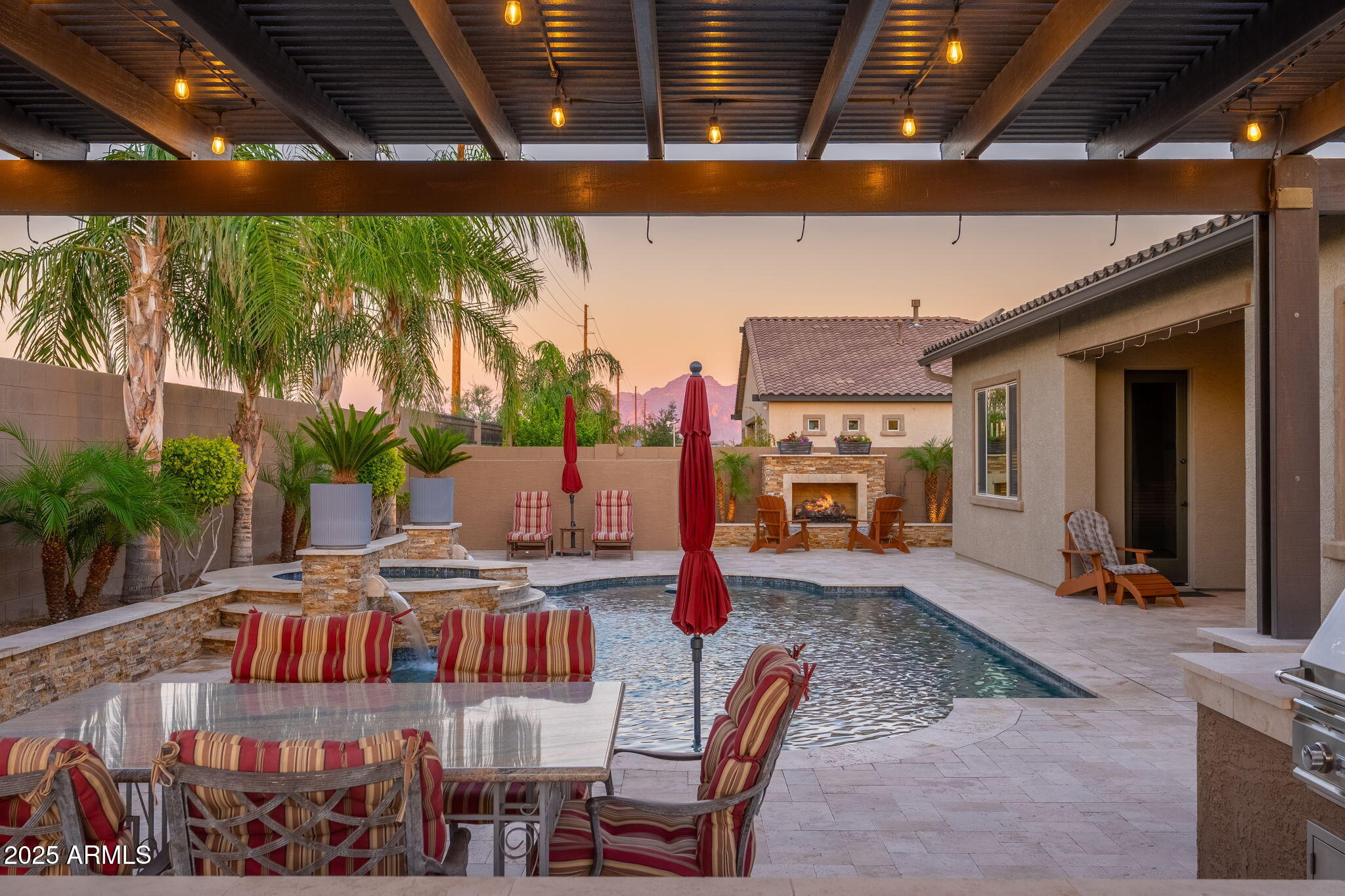 10136 E GRANDVIEW Street