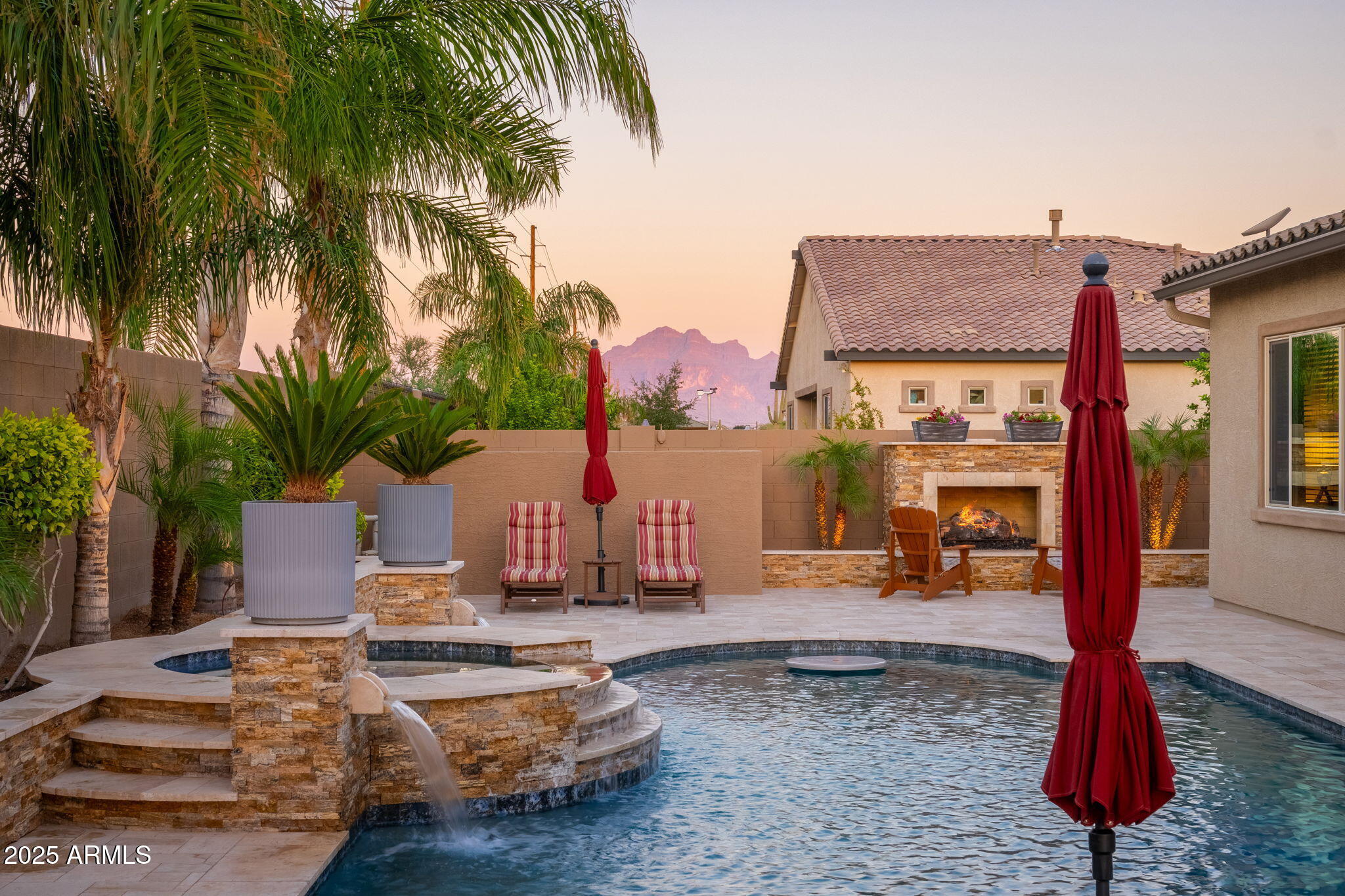 10136 E GRANDVIEW Street