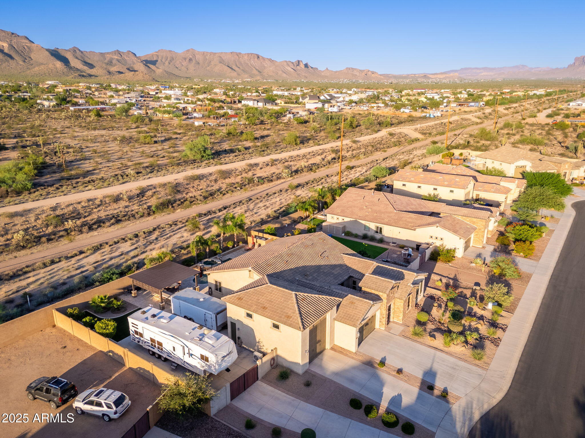 10136 E GRANDVIEW Street