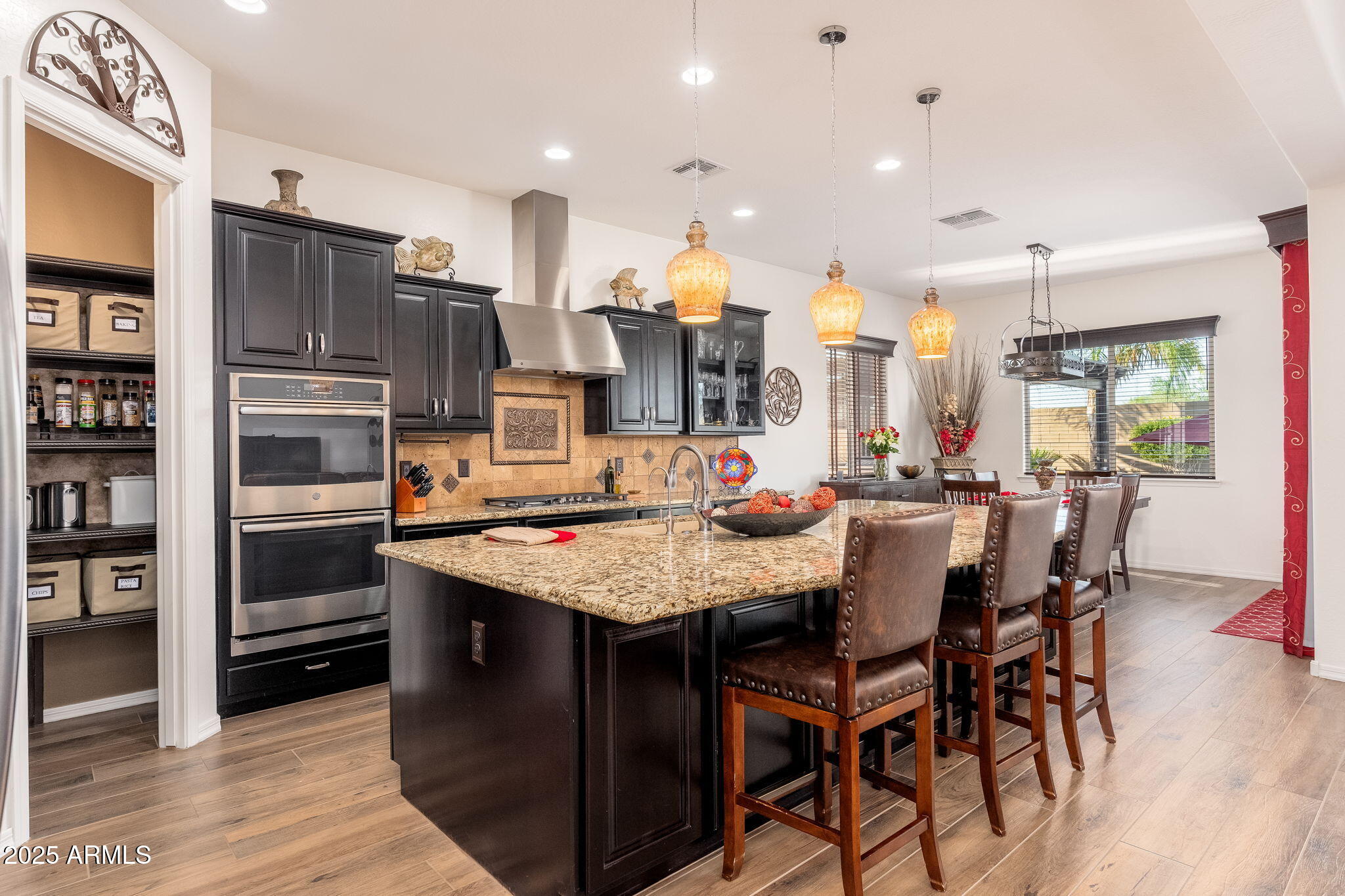 10136 E GRANDVIEW Street