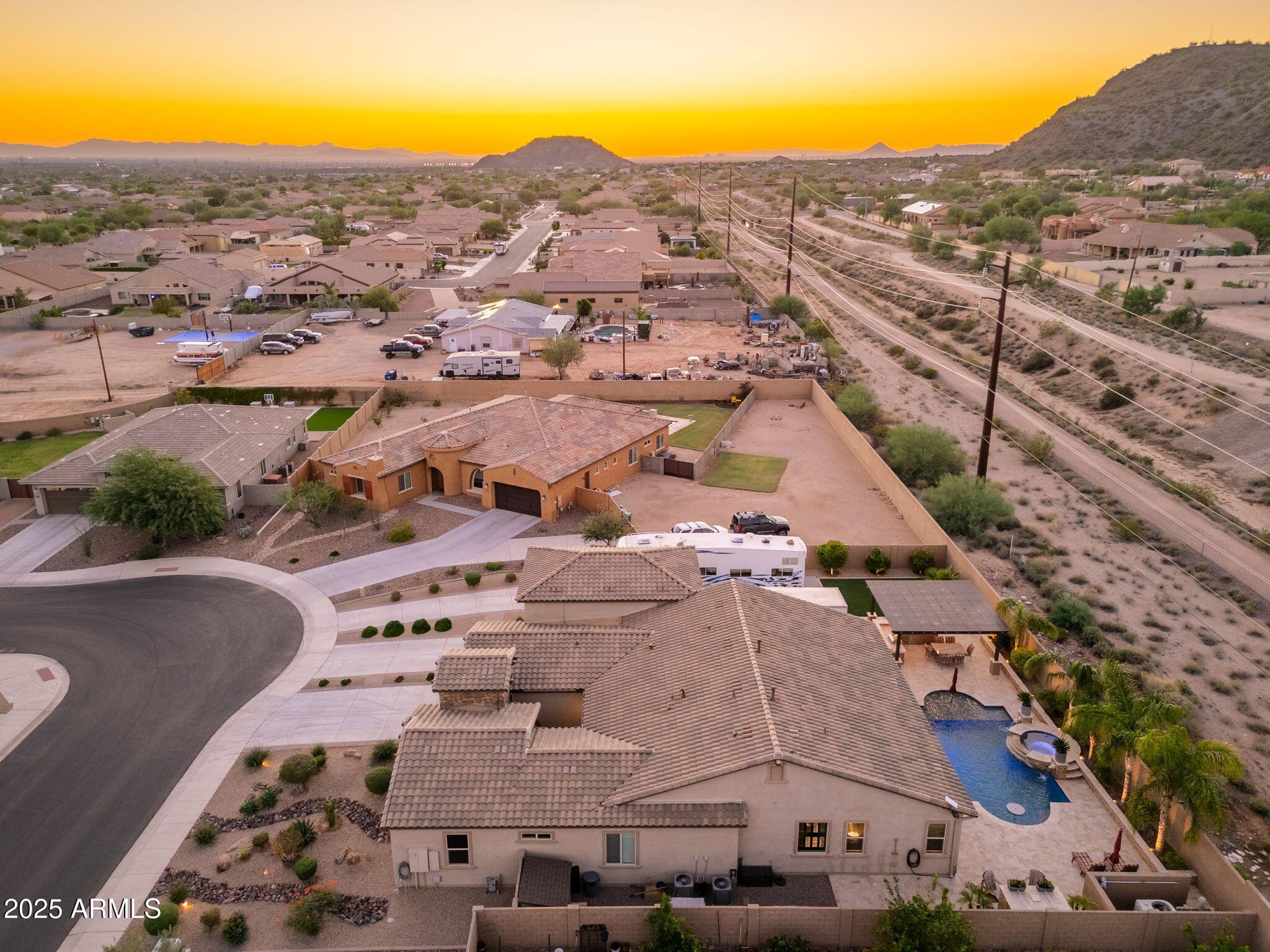 10136 E GRANDVIEW Street