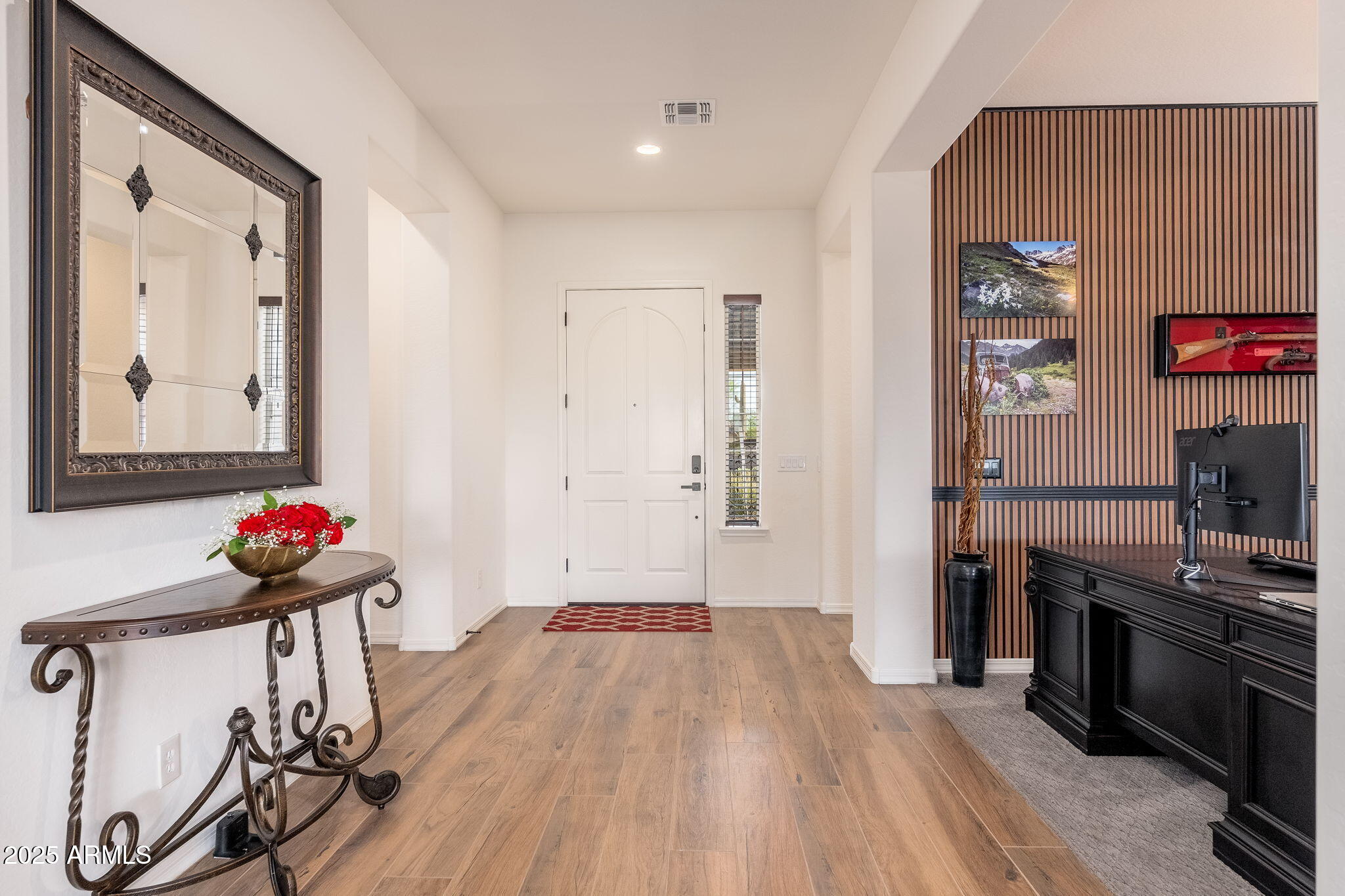 10136 E GRANDVIEW Street