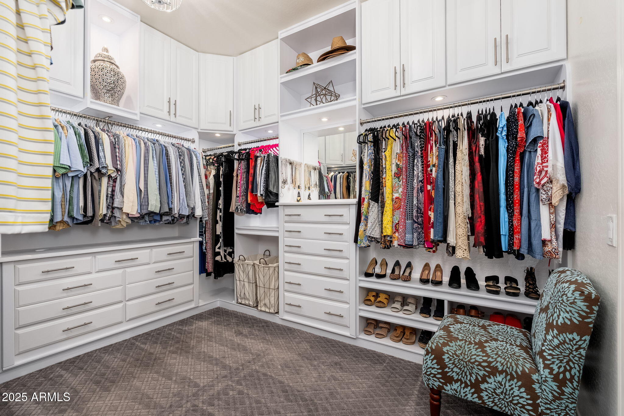 10136 E GRANDVIEW Street