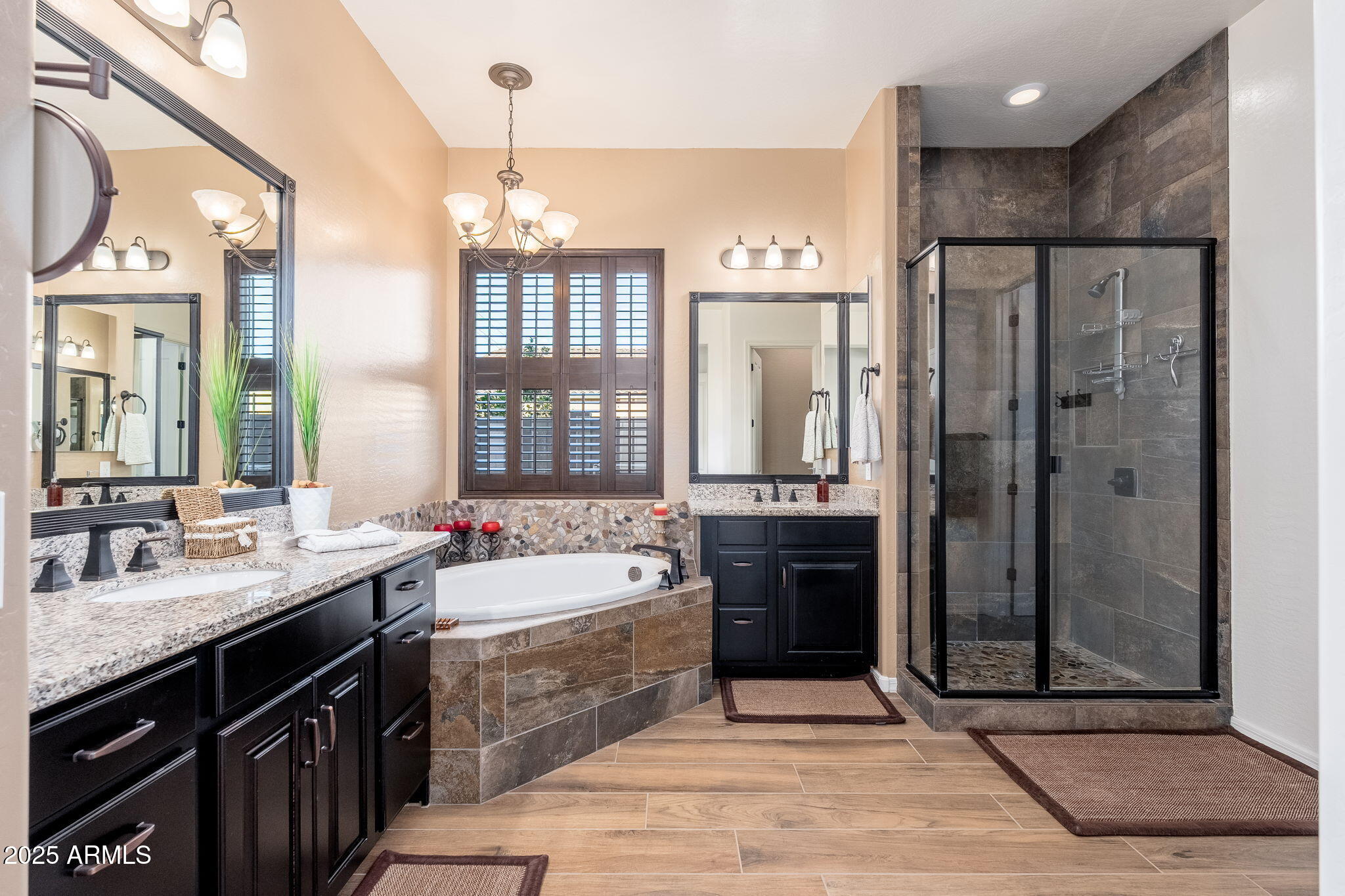 10136 E GRANDVIEW Street