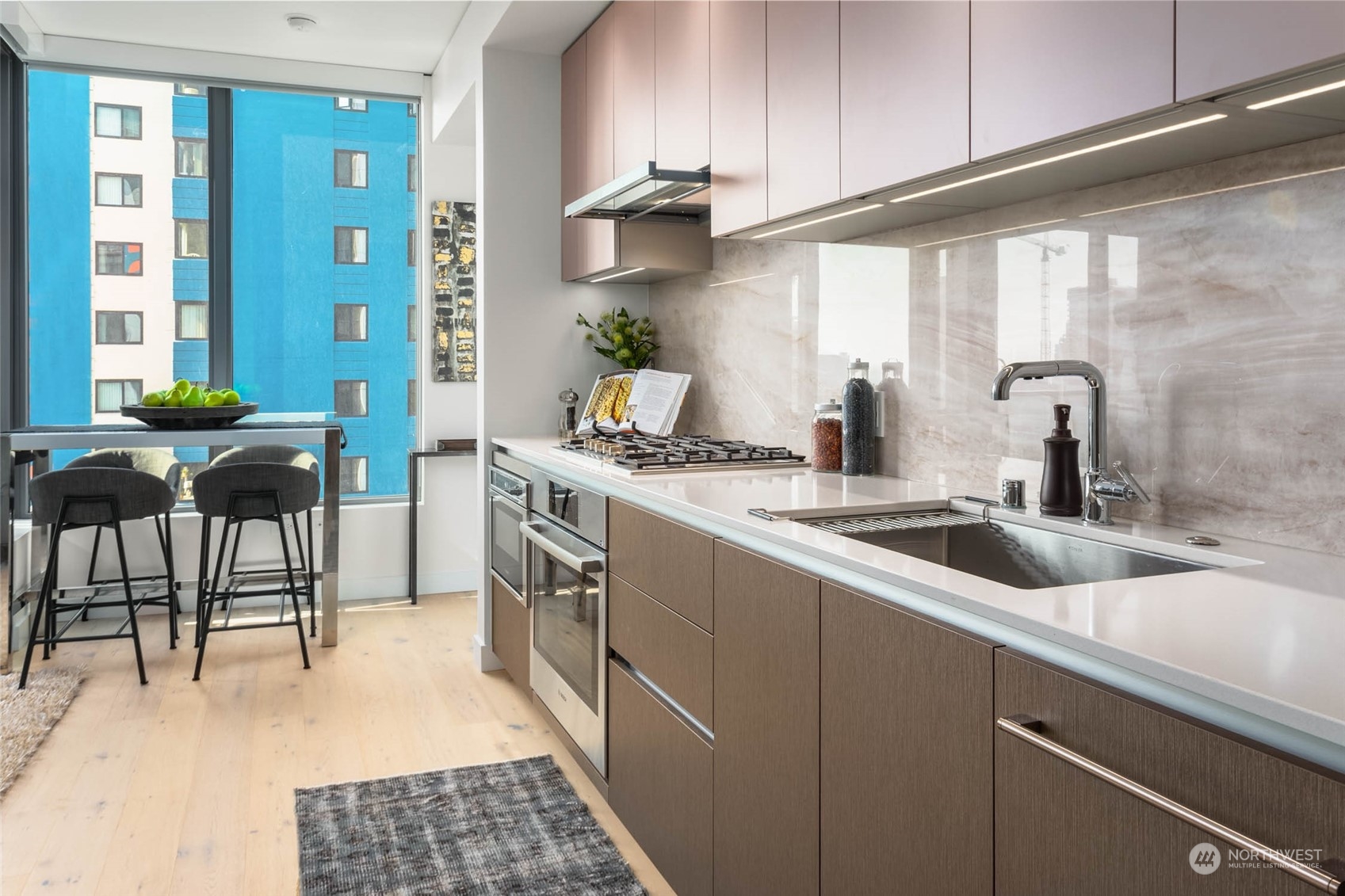 2510 6th Avenue Unit: 2006