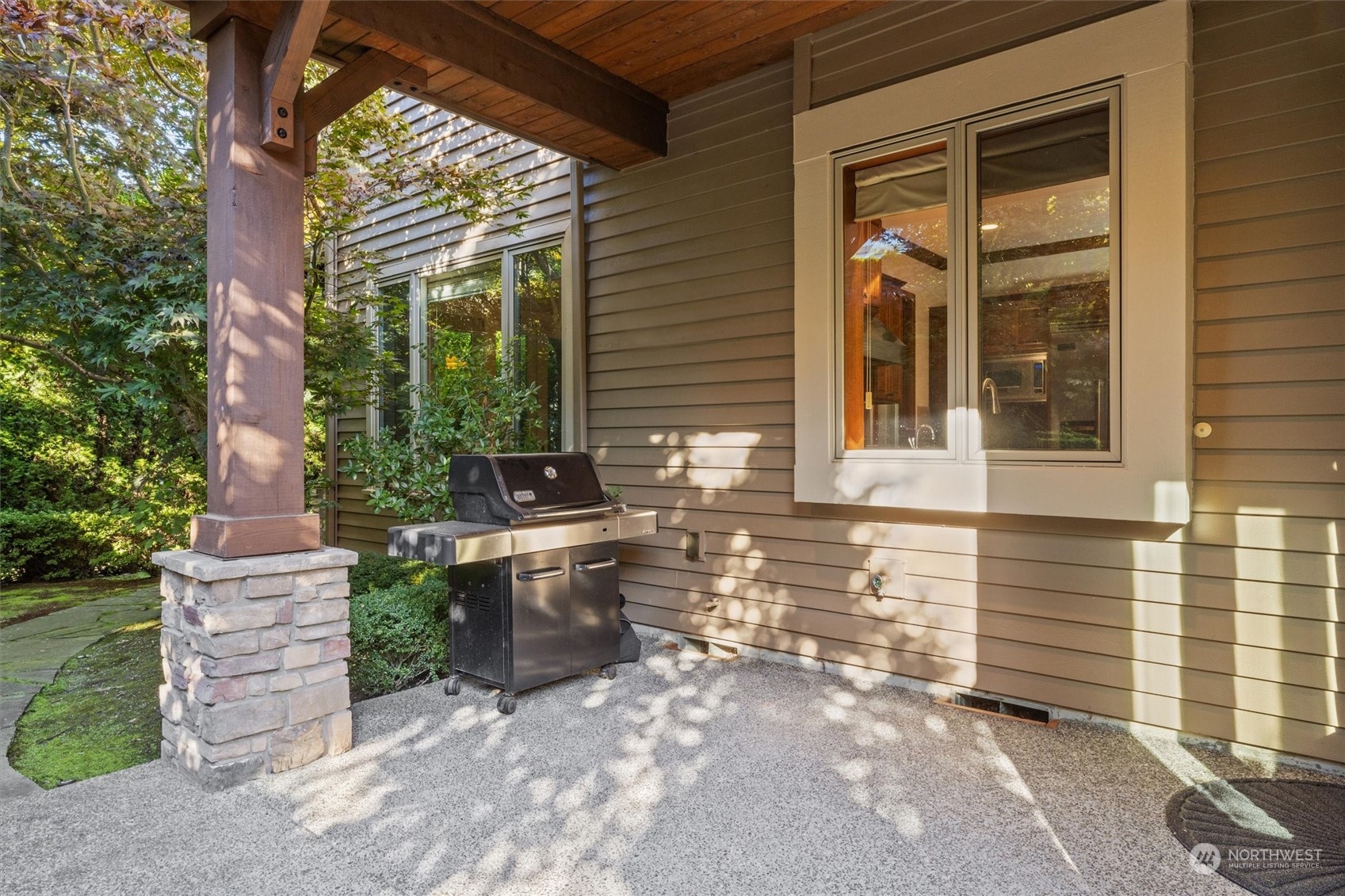 615 Timber Creek Drive NW