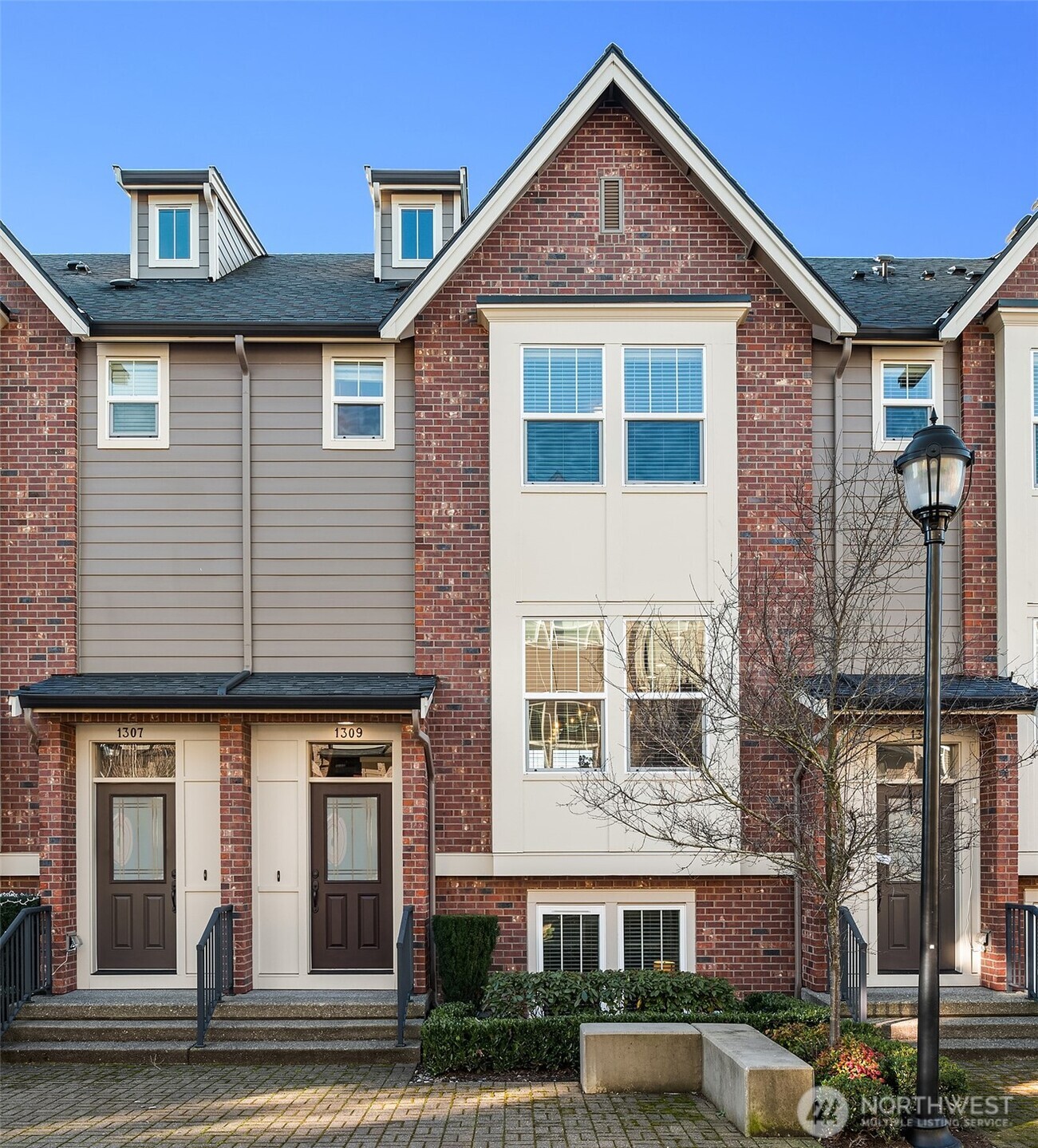 1309 Brooklyn Walk NE Unit: 18.3