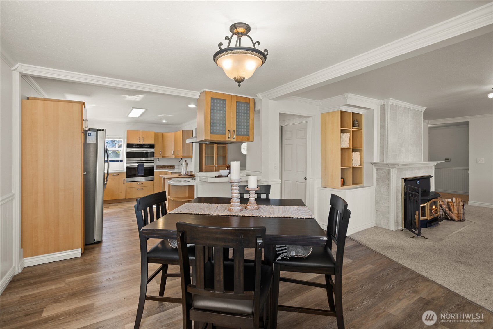 7295 Navajo Trail NE