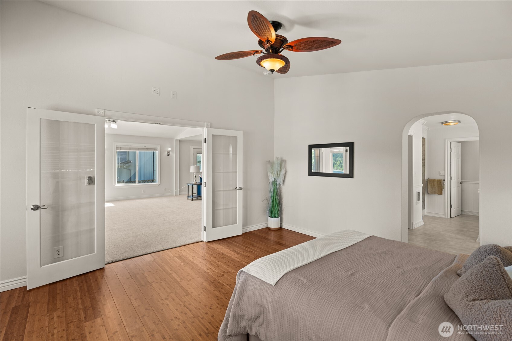 7295 Navajo Trail NE