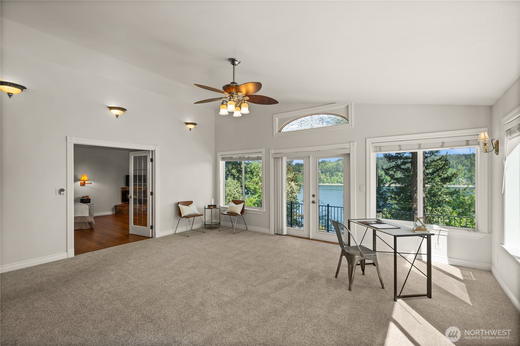 7295 Navajo Trail NE