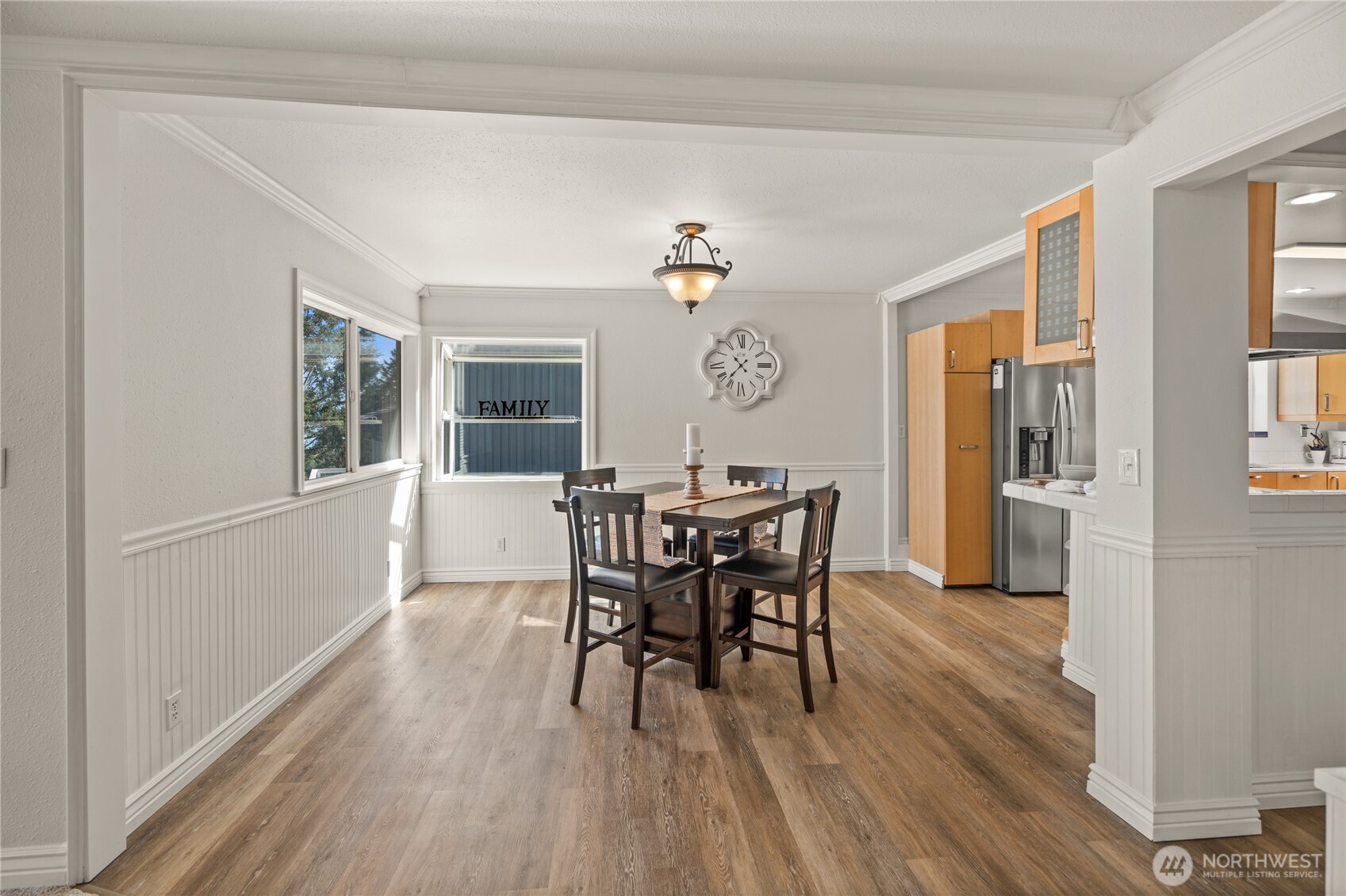 7295 Navajo Trail NE