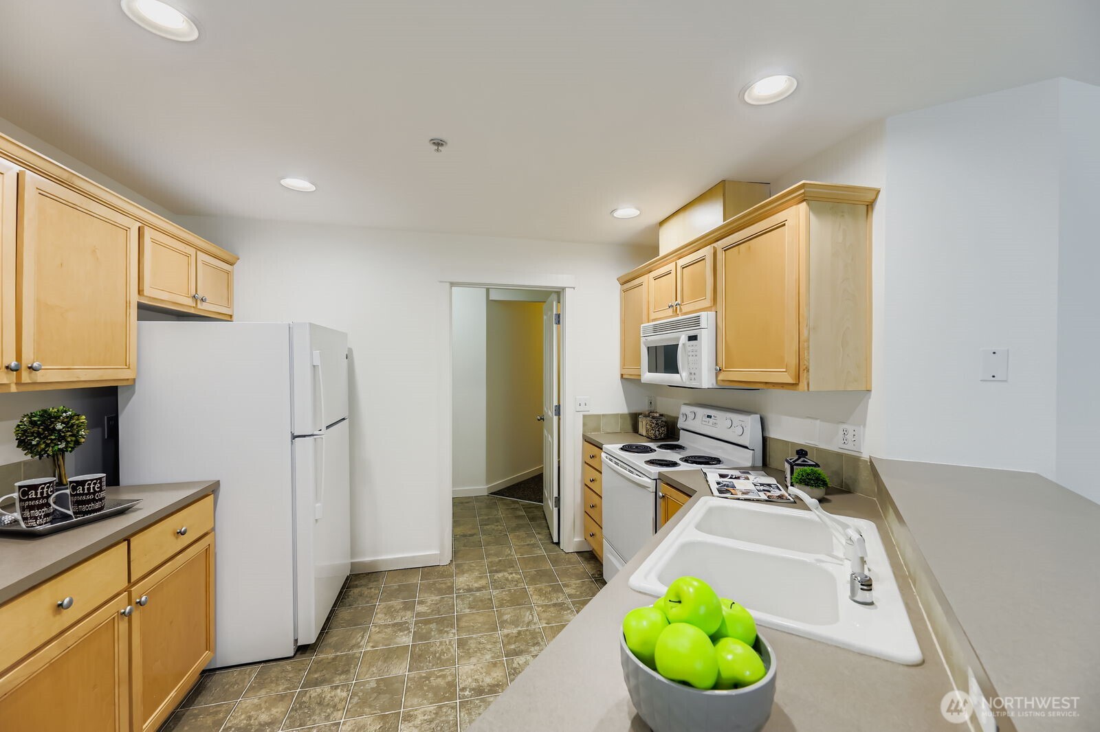 10630 221st Lane NE Unit: 204