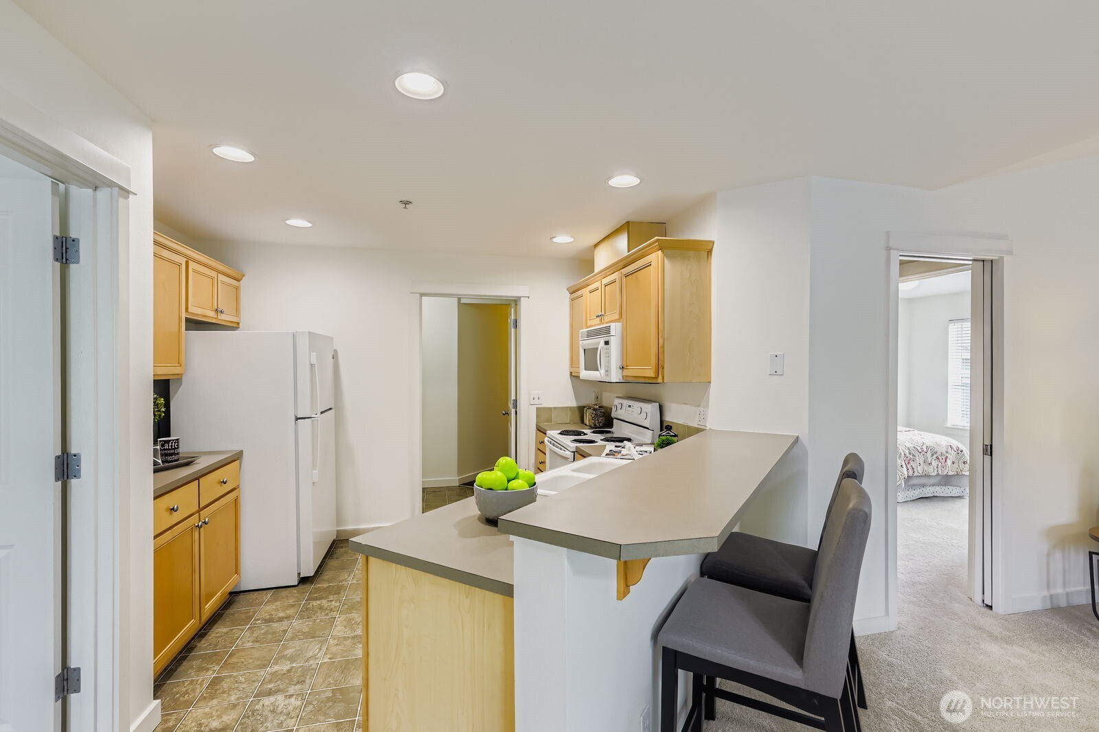 10630 221st Lane NE Unit: 204