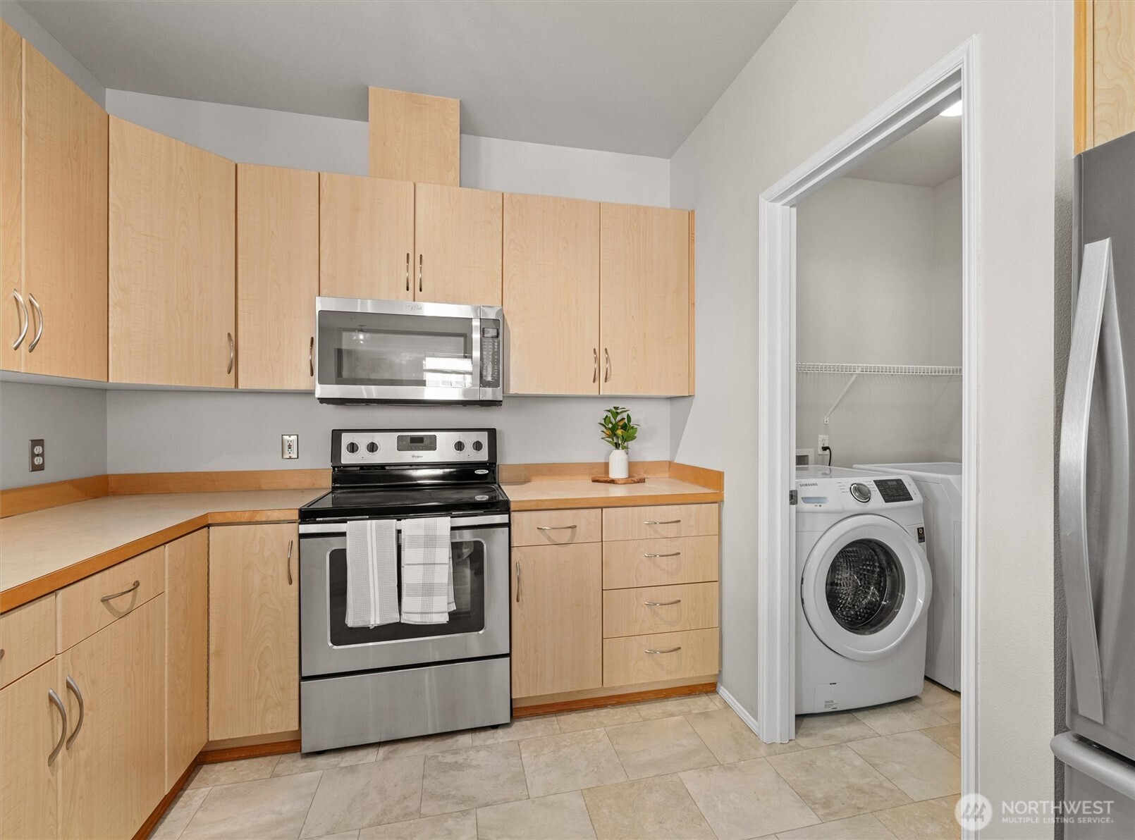 573 241st Lane SE Unit: #4