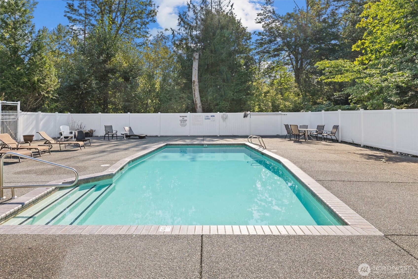 573 241st Lane SE Unit: #4