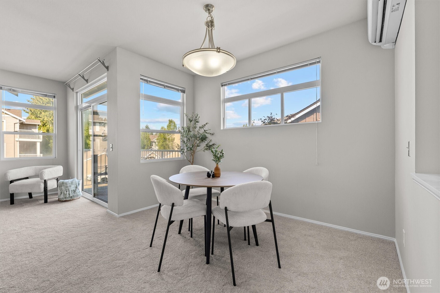 573 241st Lane SE Unit: #4