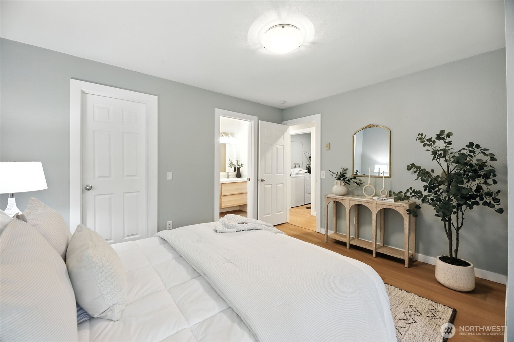 3233 NE 12th Street Unit: 207