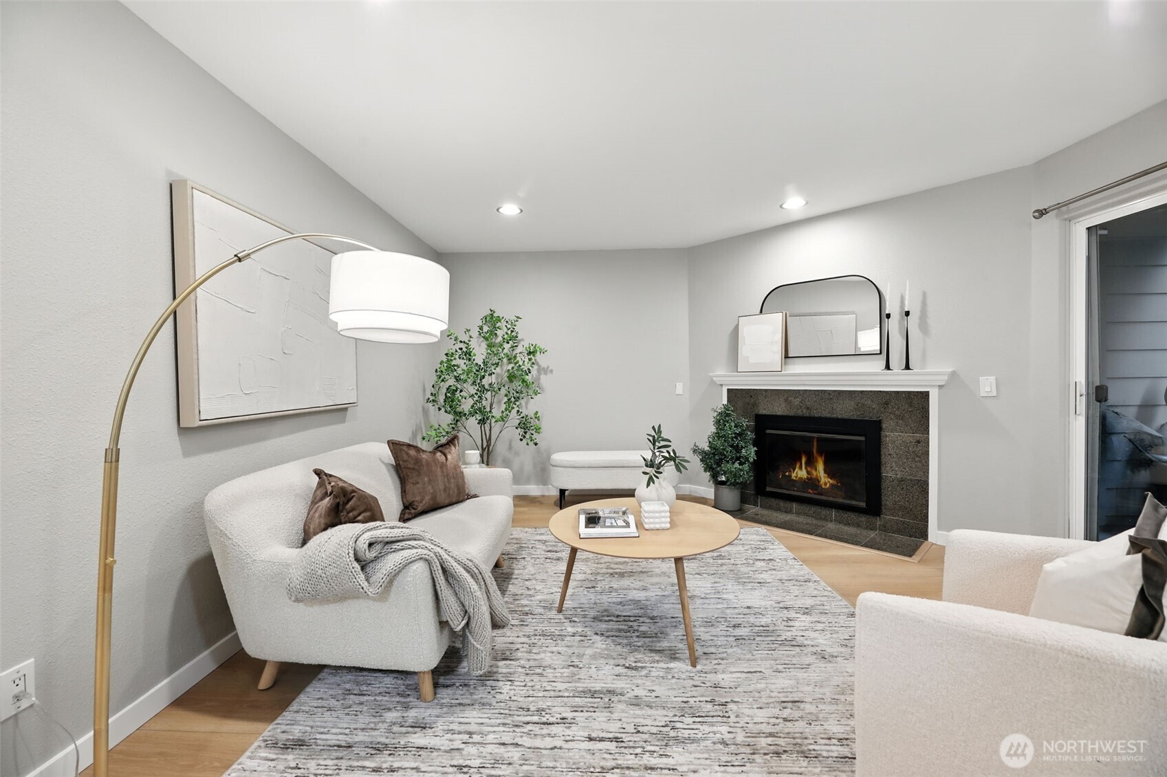 3233 NE 12th Street Unit: 207