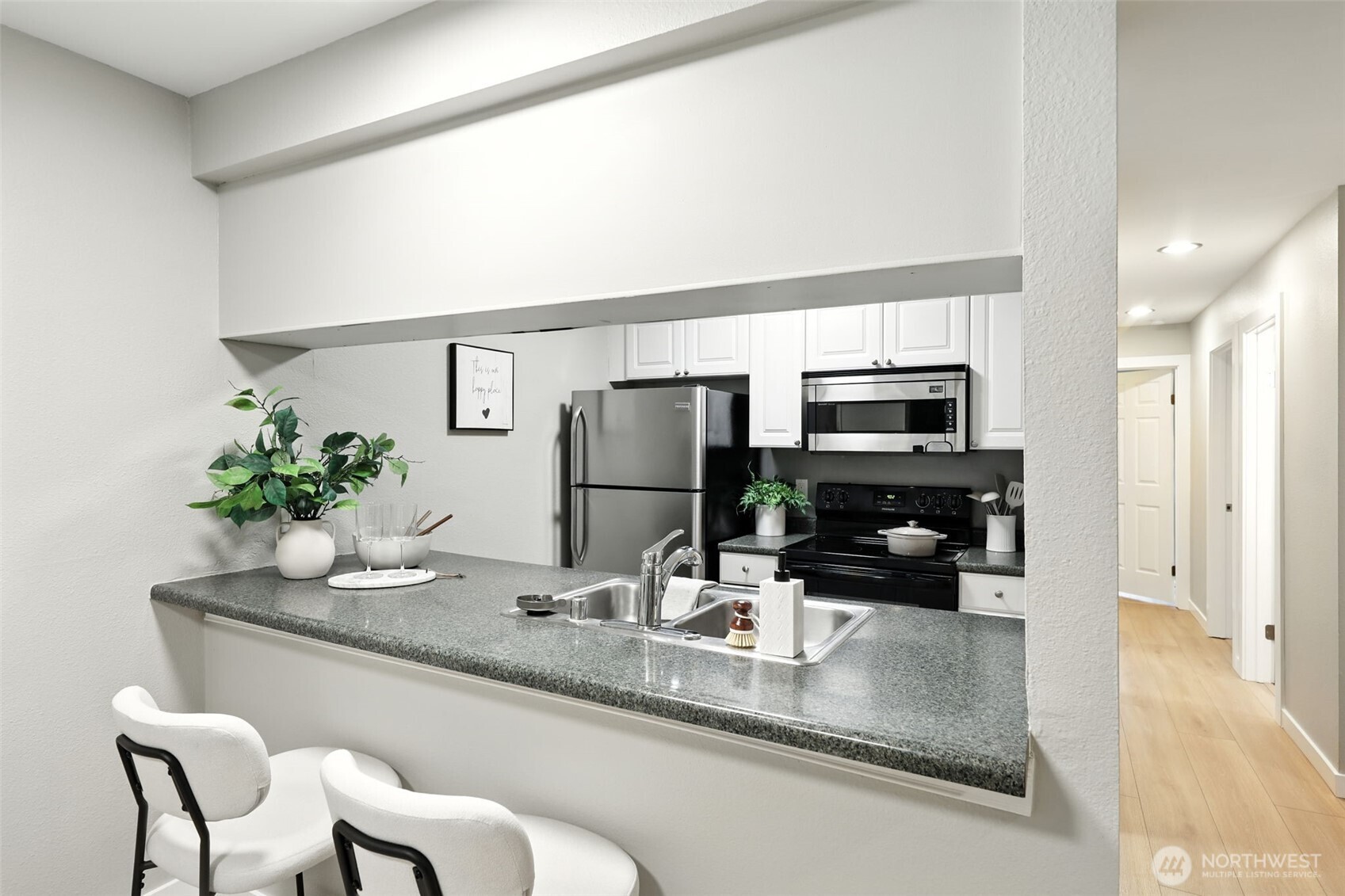 3233 NE 12th Street Unit: 207