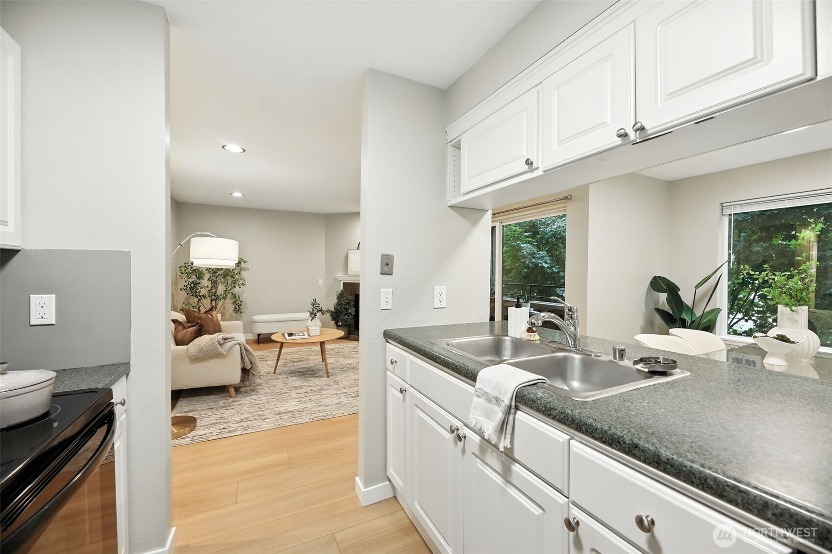 3233 NE 12th Street Unit: 207