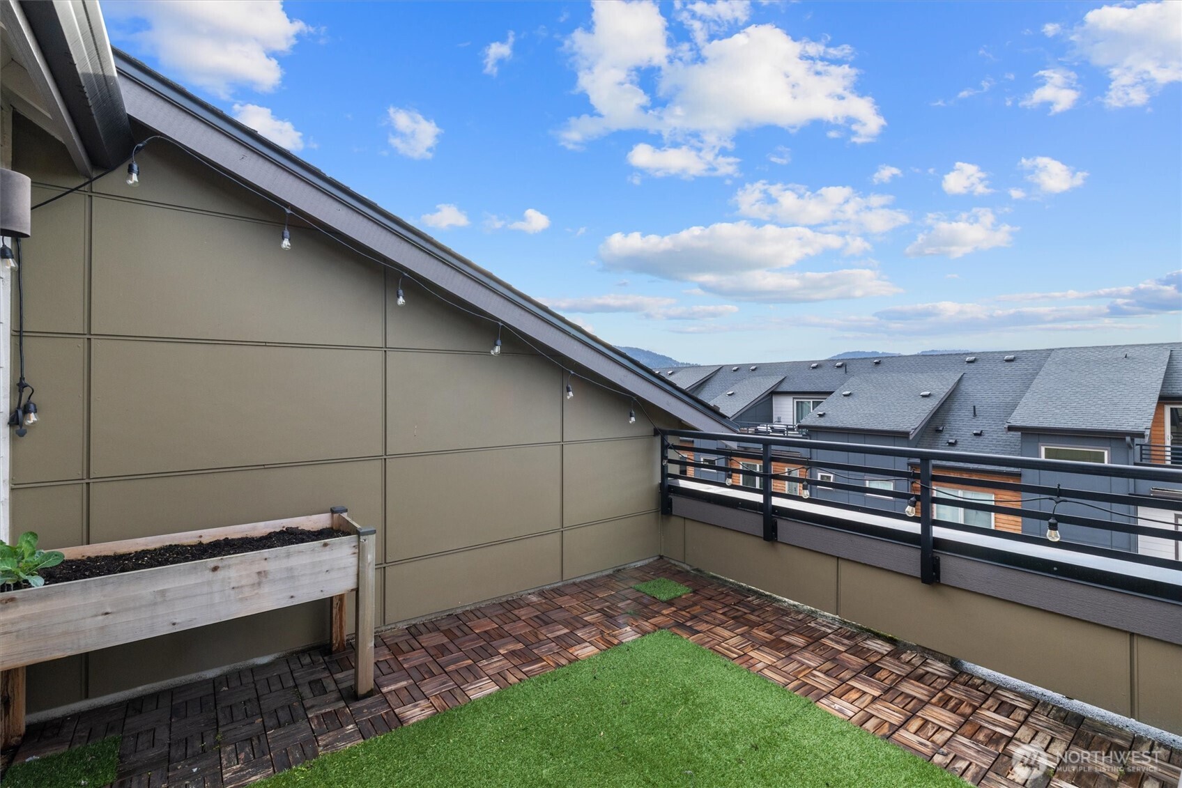 964 7th Avenue NE Unit: #2.4