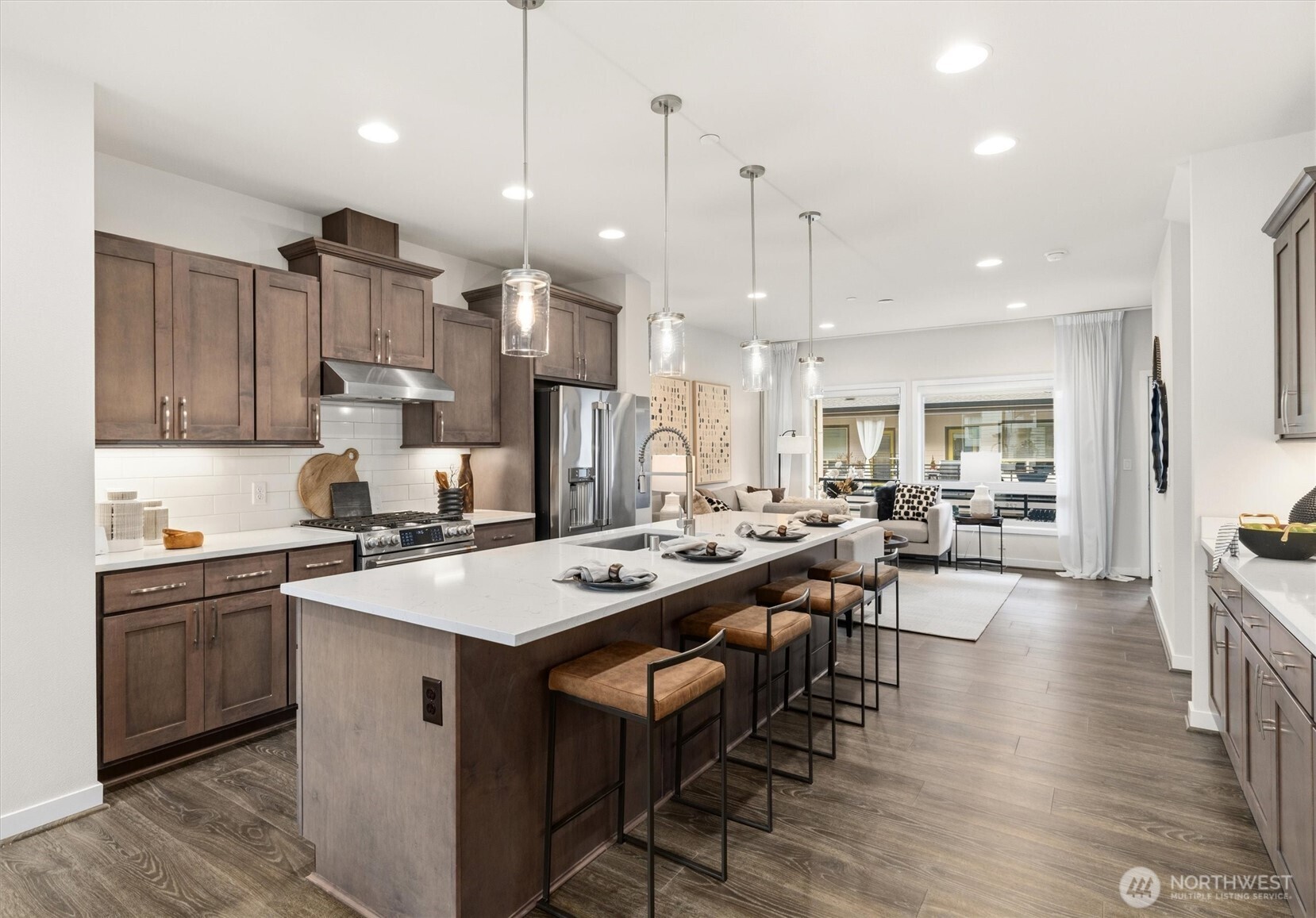 964 7th Avenue NE Unit: #2.4