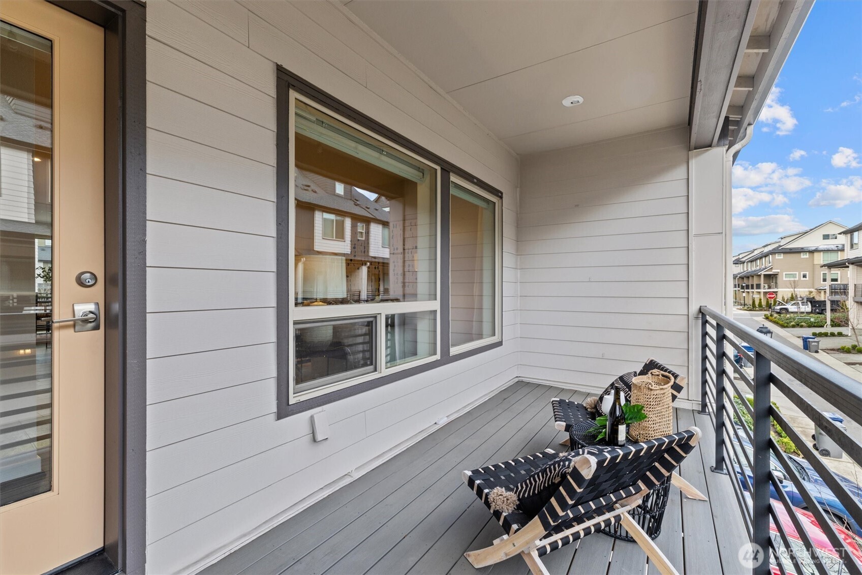 964 7th Avenue NE Unit: #2.4