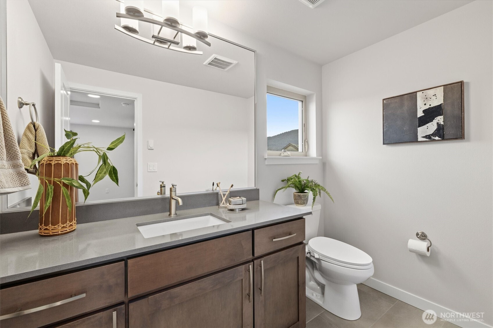 964 7th Avenue NE Unit: #2.4