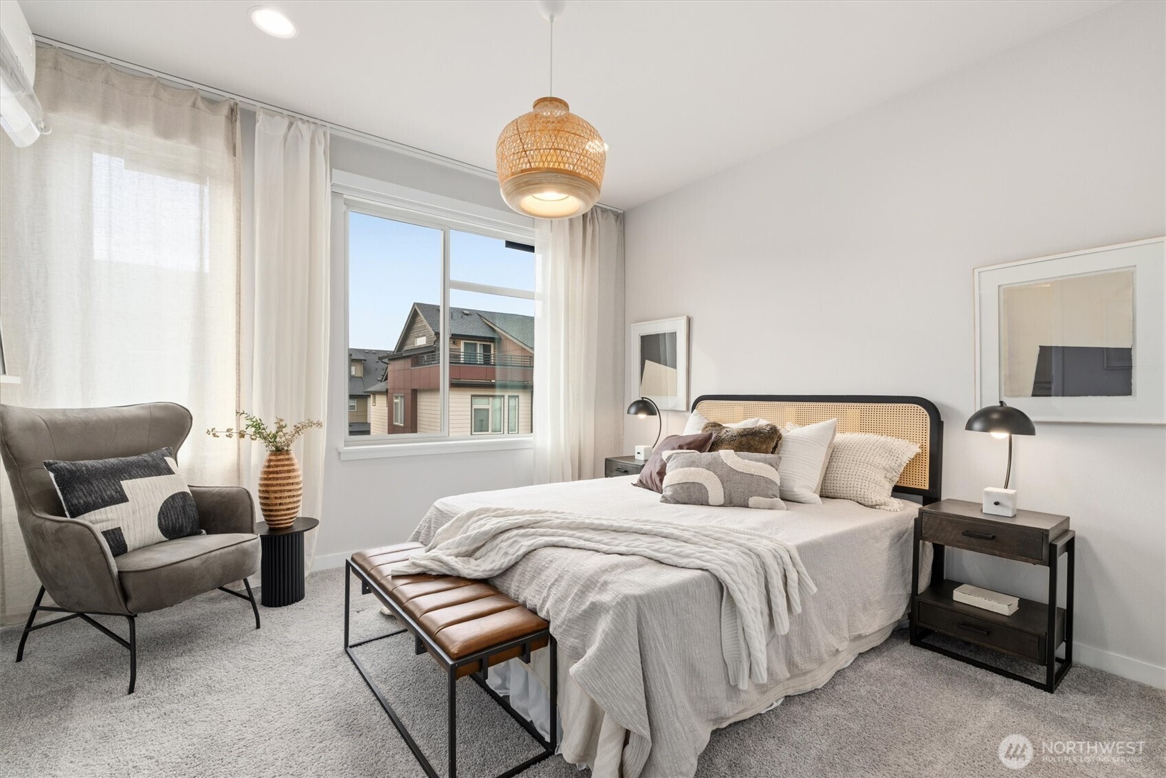 964 7th Avenue NE Unit: #2.4