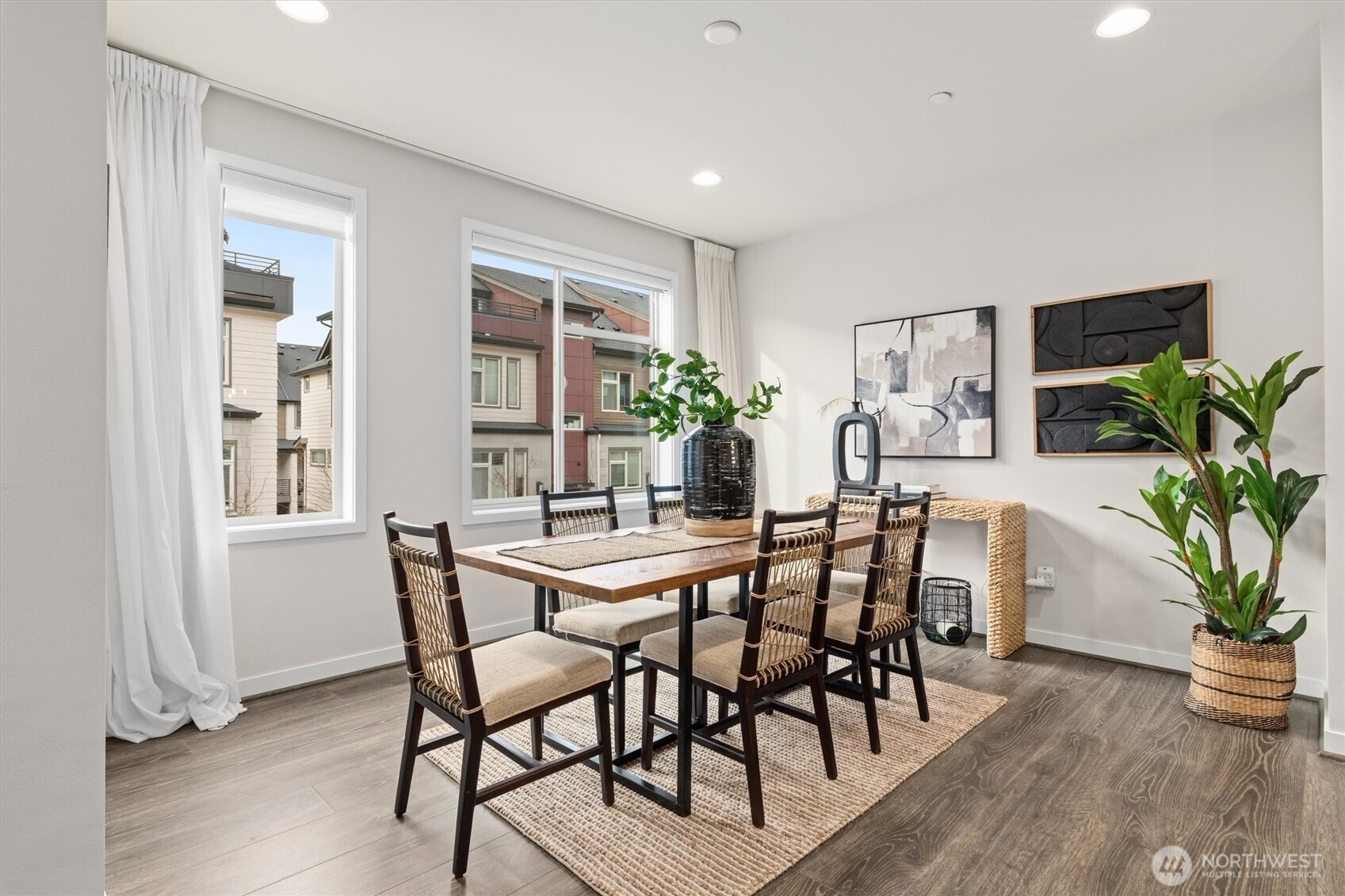 964 7th Avenue NE Unit: #2.4