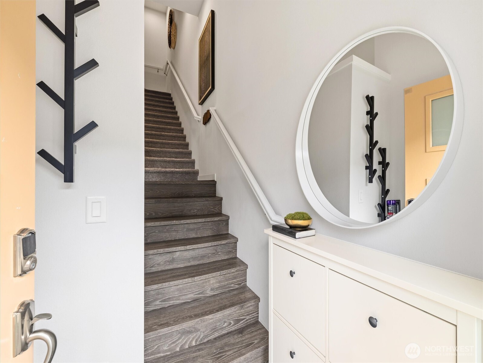 964 7th Avenue NE Unit: #2.4