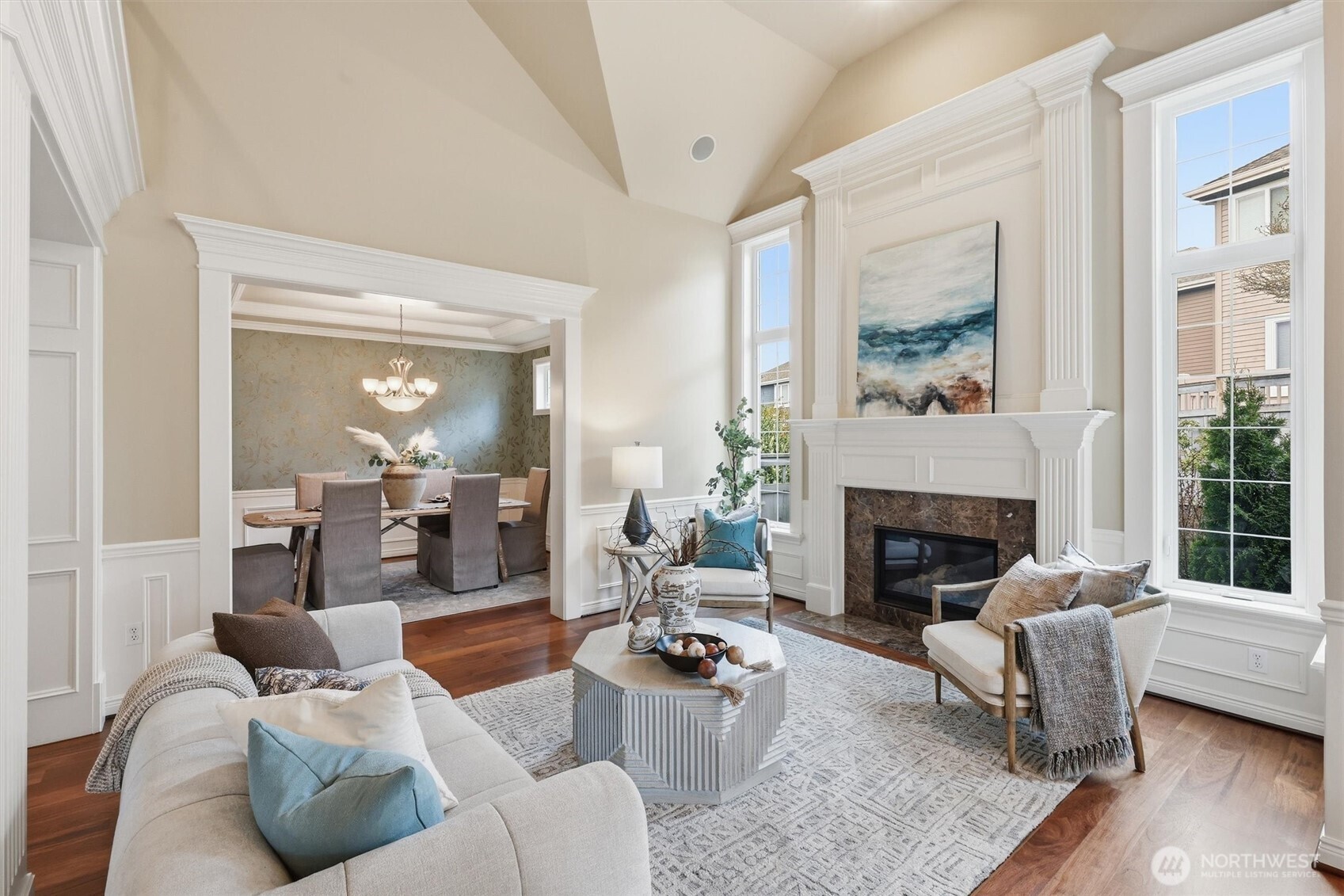 2734 NE Daphne Street