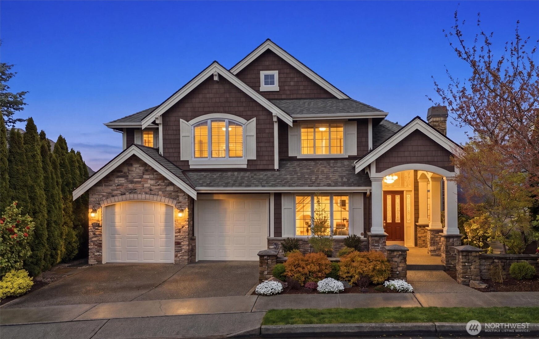 2734 NE Daphne Street