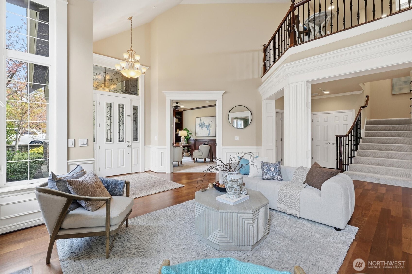 2734 NE Daphne Street