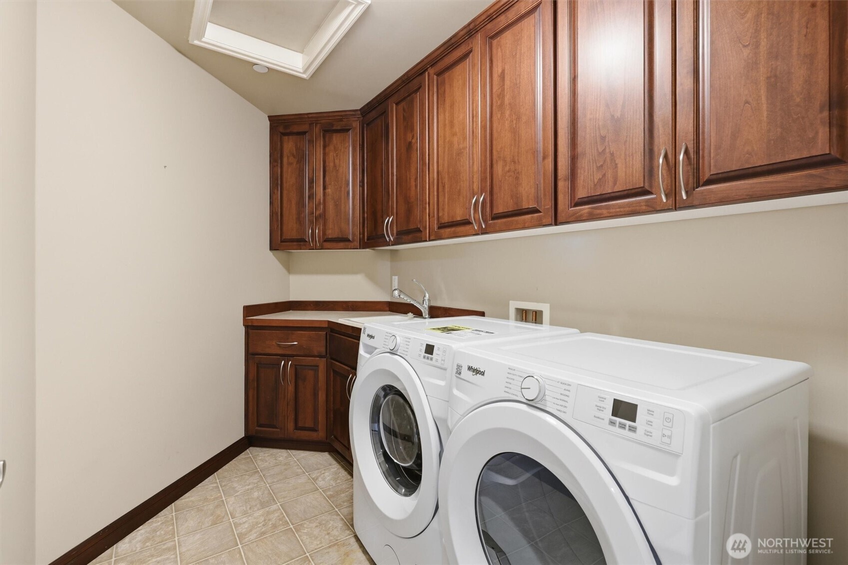 2734 NE Daphne Street