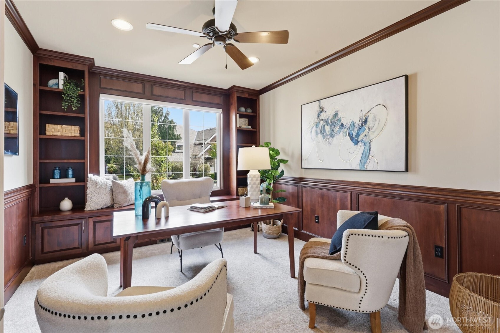 2734 NE Daphne Street