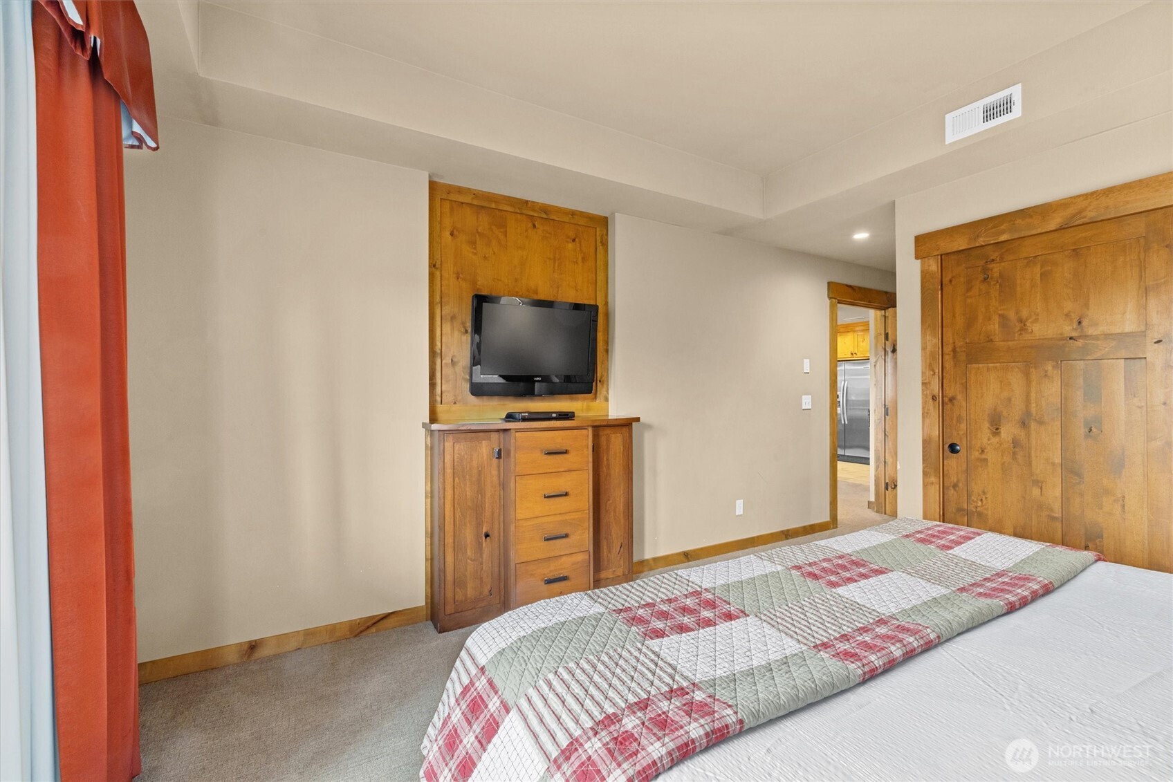 3770 Suncadia Trail Unit: 102