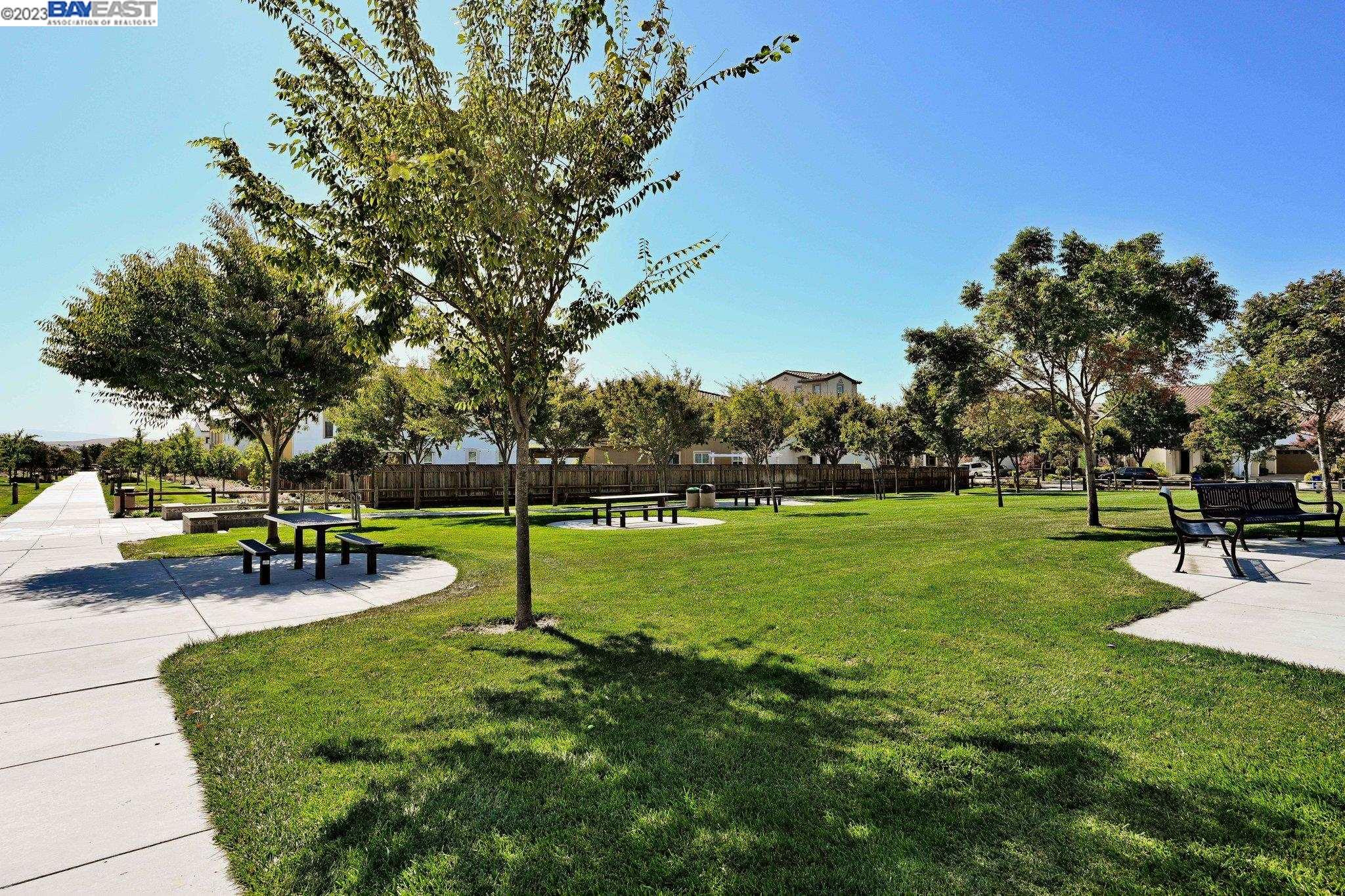 1297 Bayberry View Ln