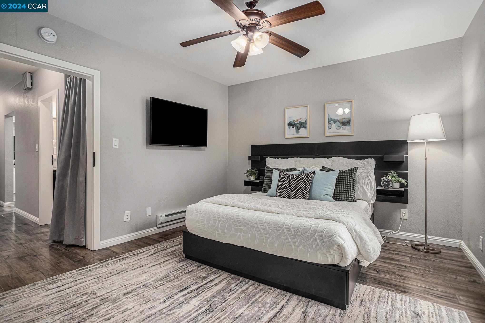 400 Suntree Ln # 404