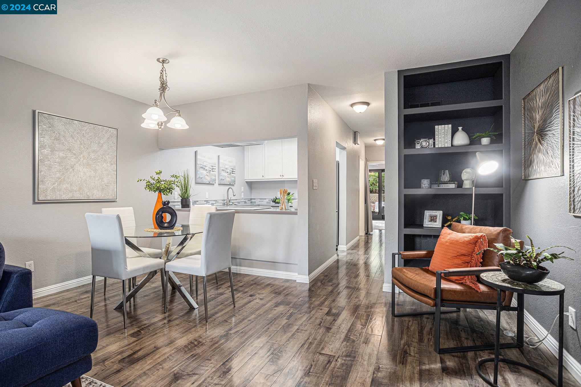 400 Suntree Ln # 404