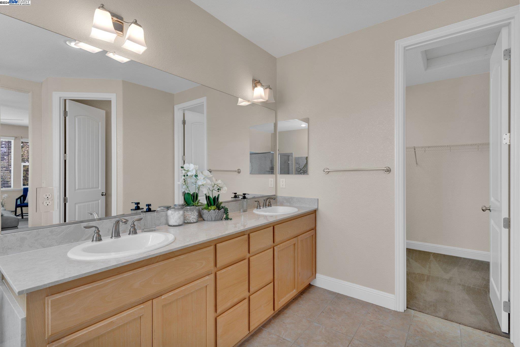 5216 Skyler Ct