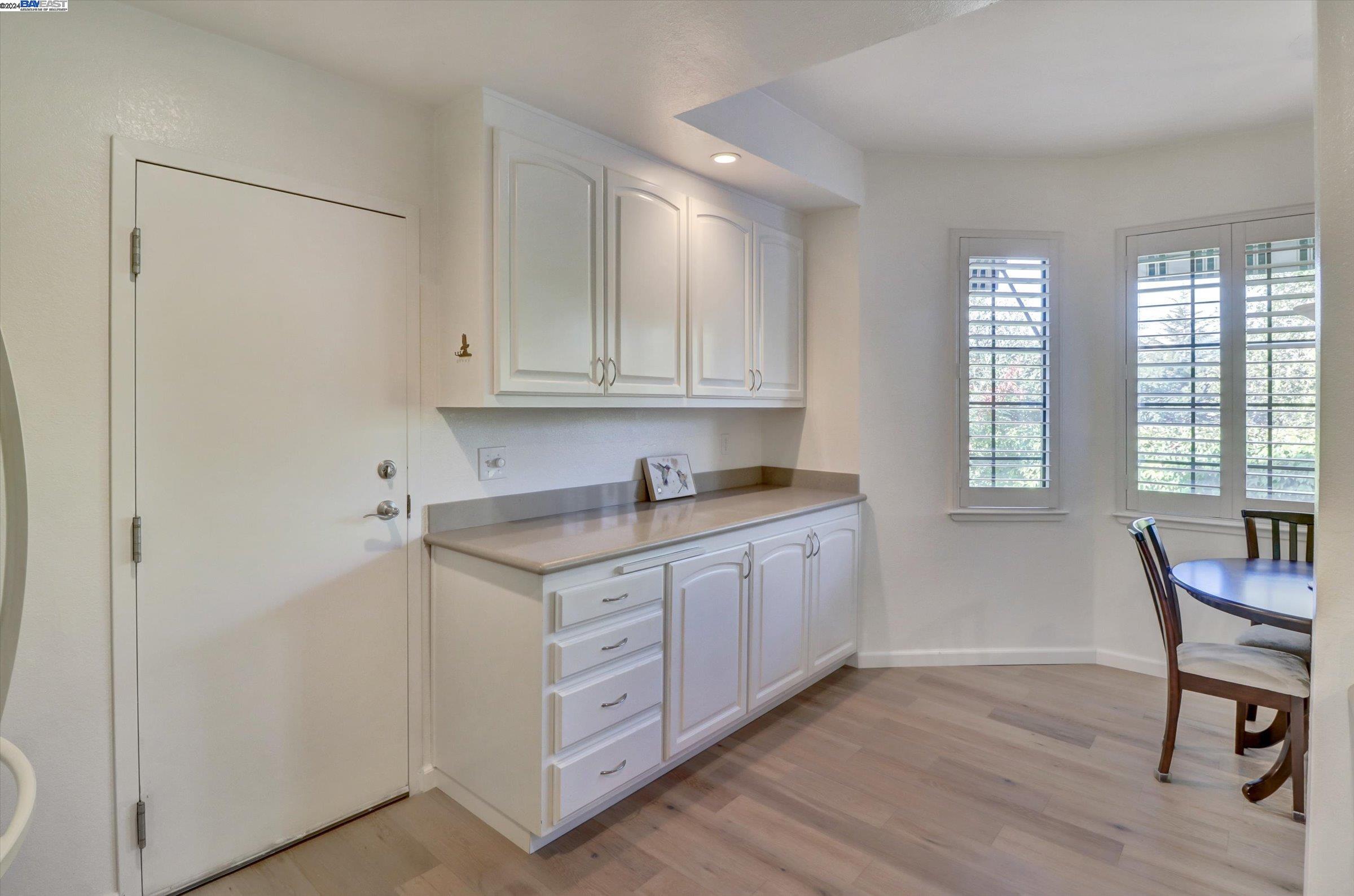 410 Canyon Woods Pl Unit: E