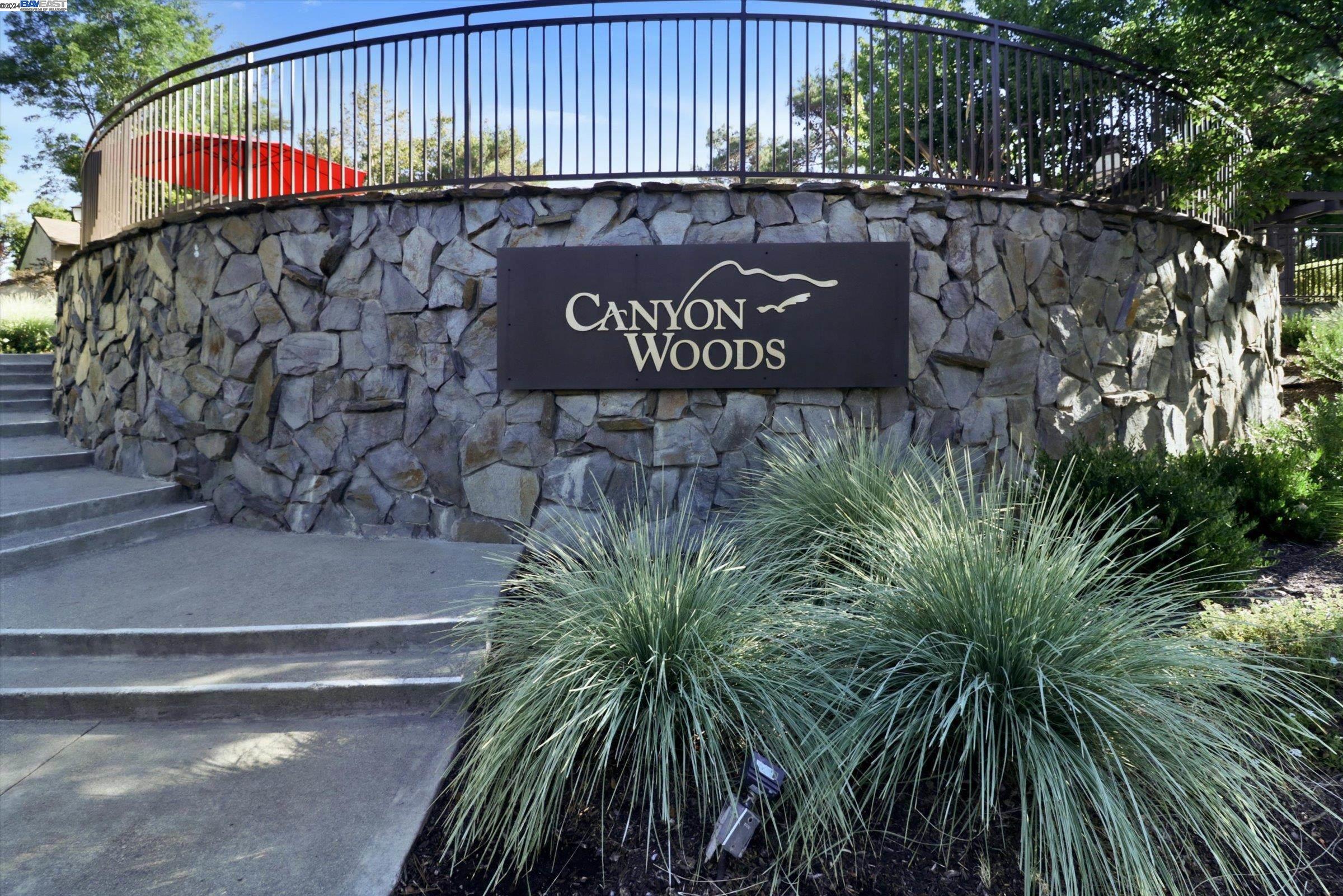 410 Canyon Woods Pl Unit: E