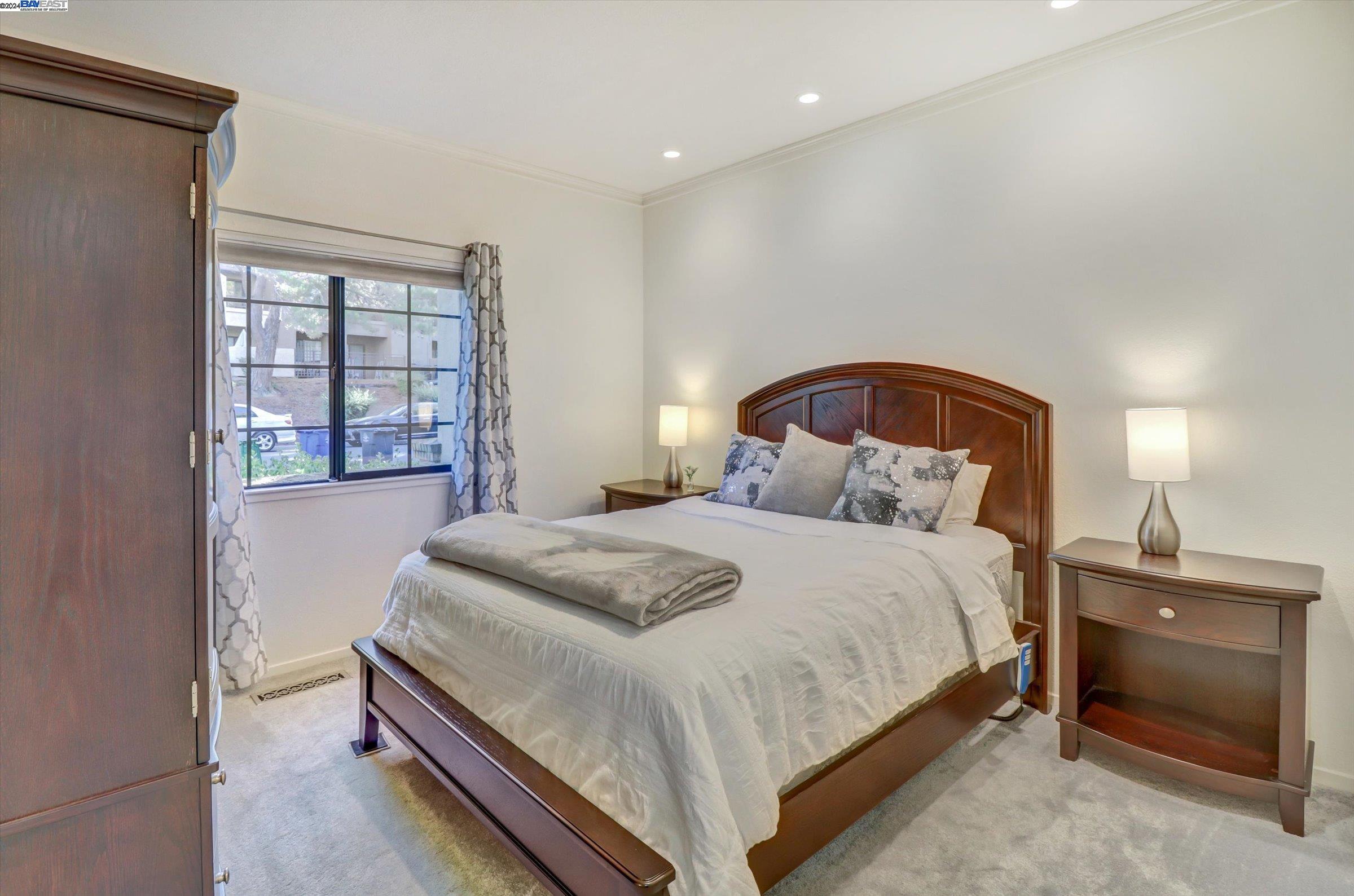 410 Canyon Woods Pl Unit: E