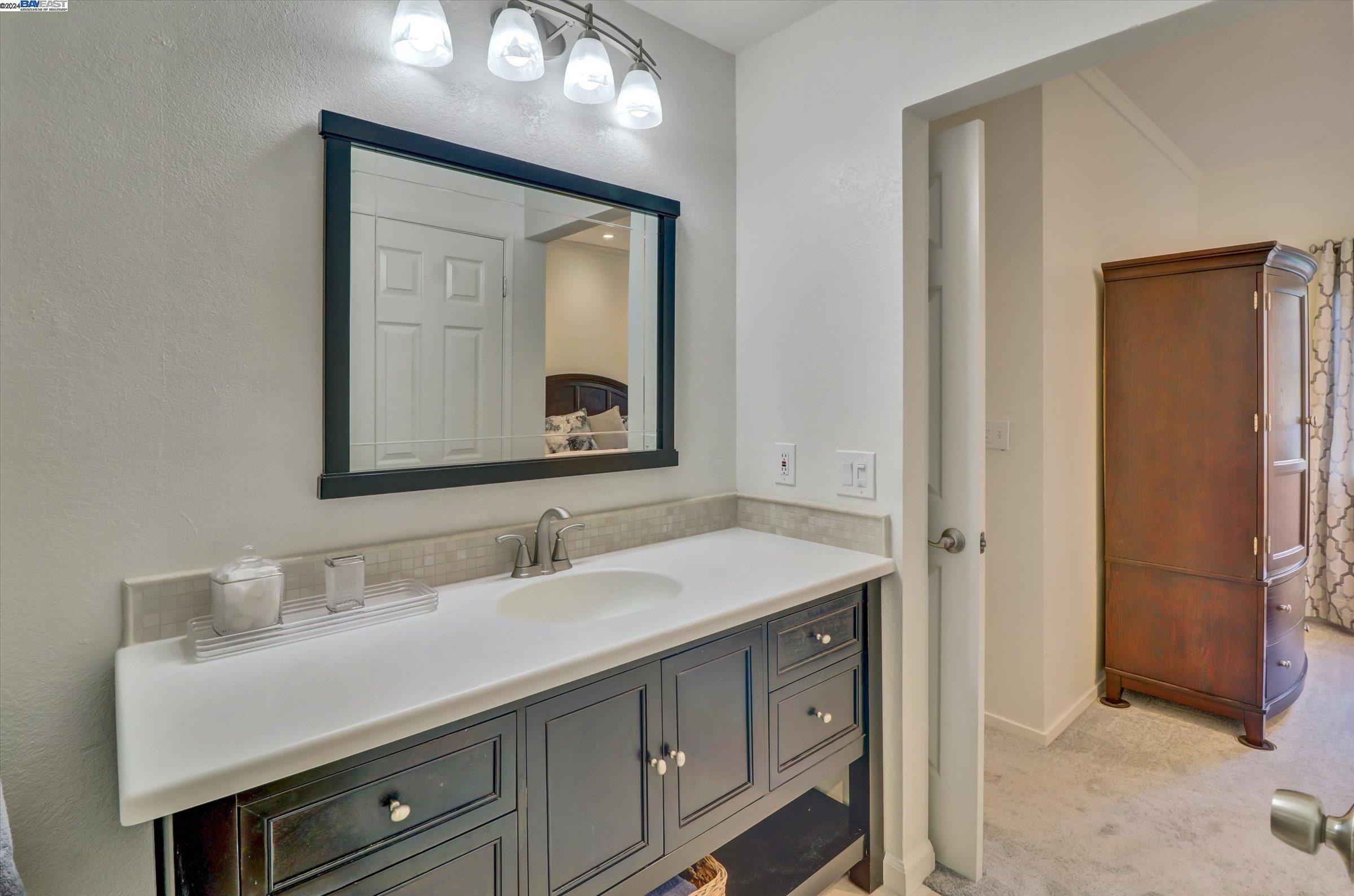 410 Canyon Woods Pl Unit: E