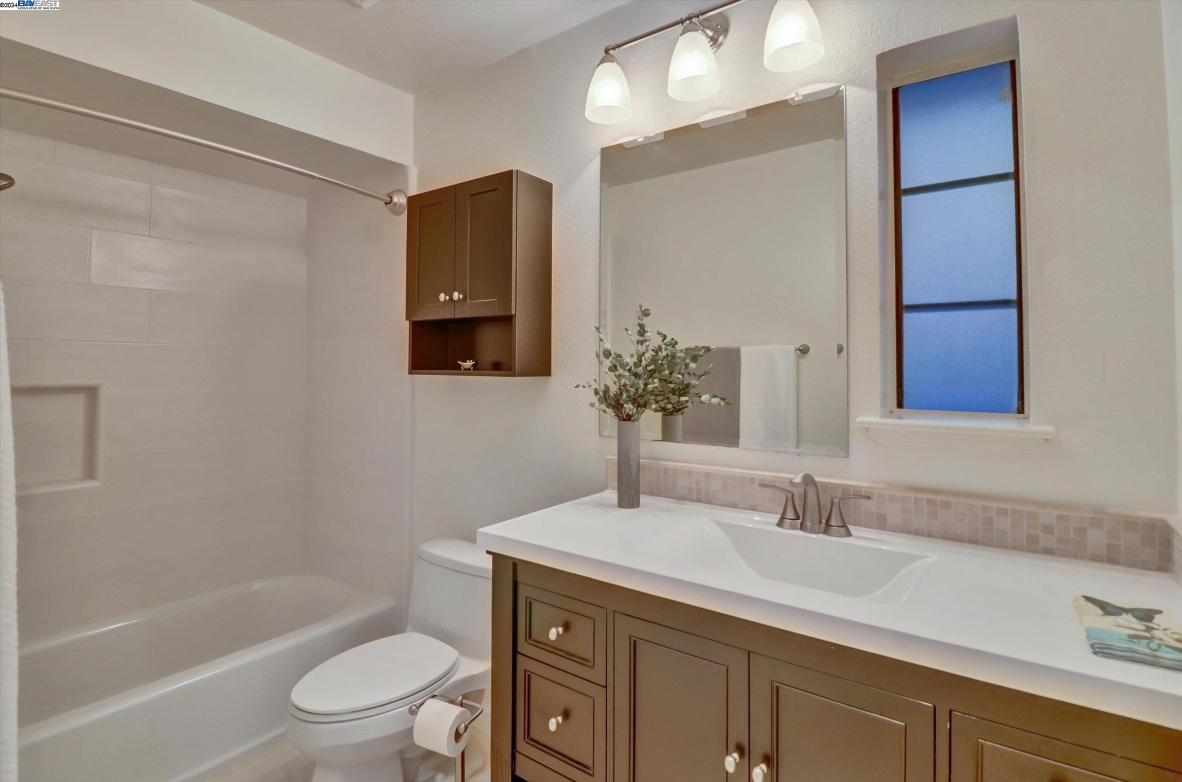 410 Canyon Woods Pl Unit: E