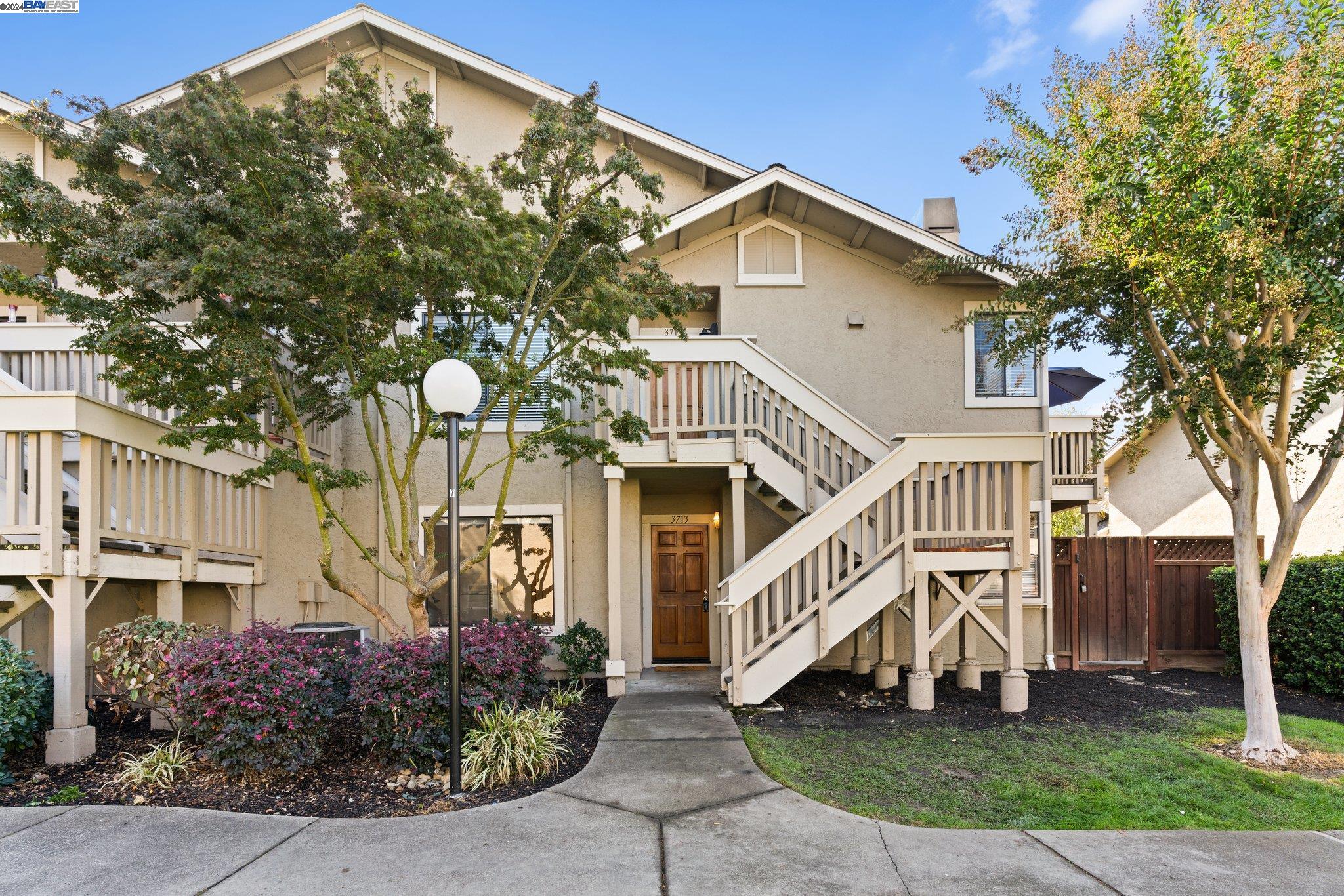 3713 Crow Canyon Rd