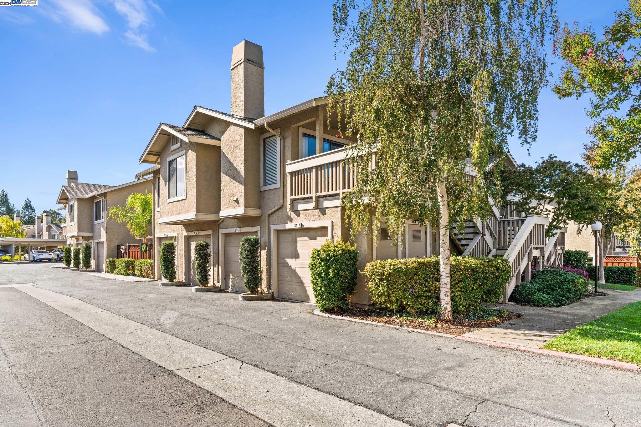 3713 Crow Canyon Rd