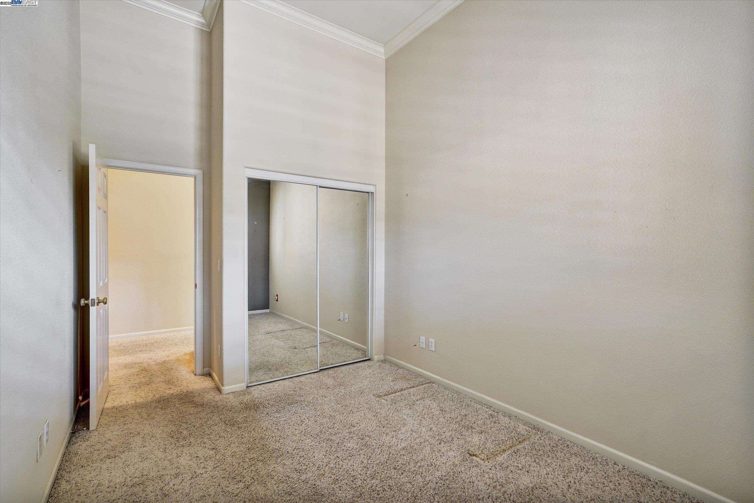 947 Autumn Oak Circle