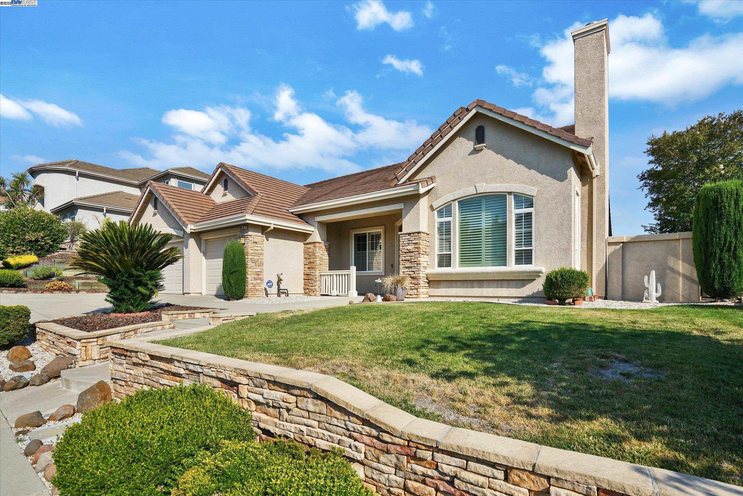 947 Autumn Oak Circle